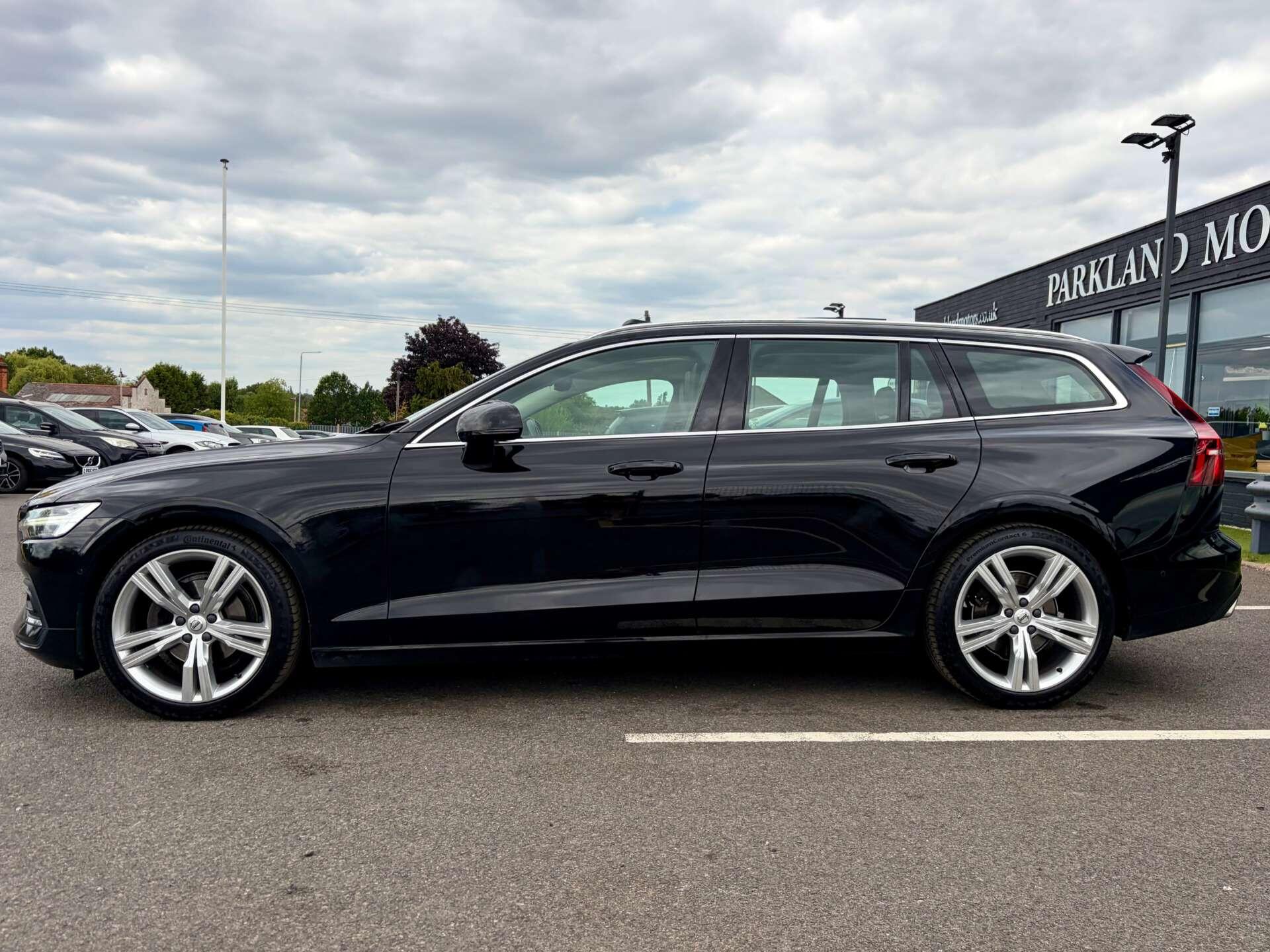 Volvo V60 view 5