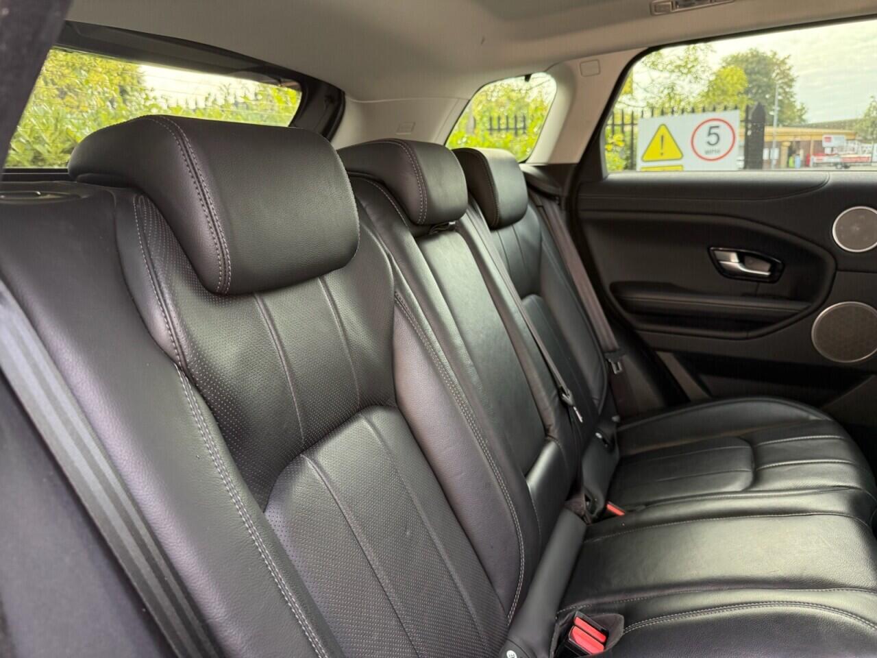 Land Rover Range Rover Evoque view 30