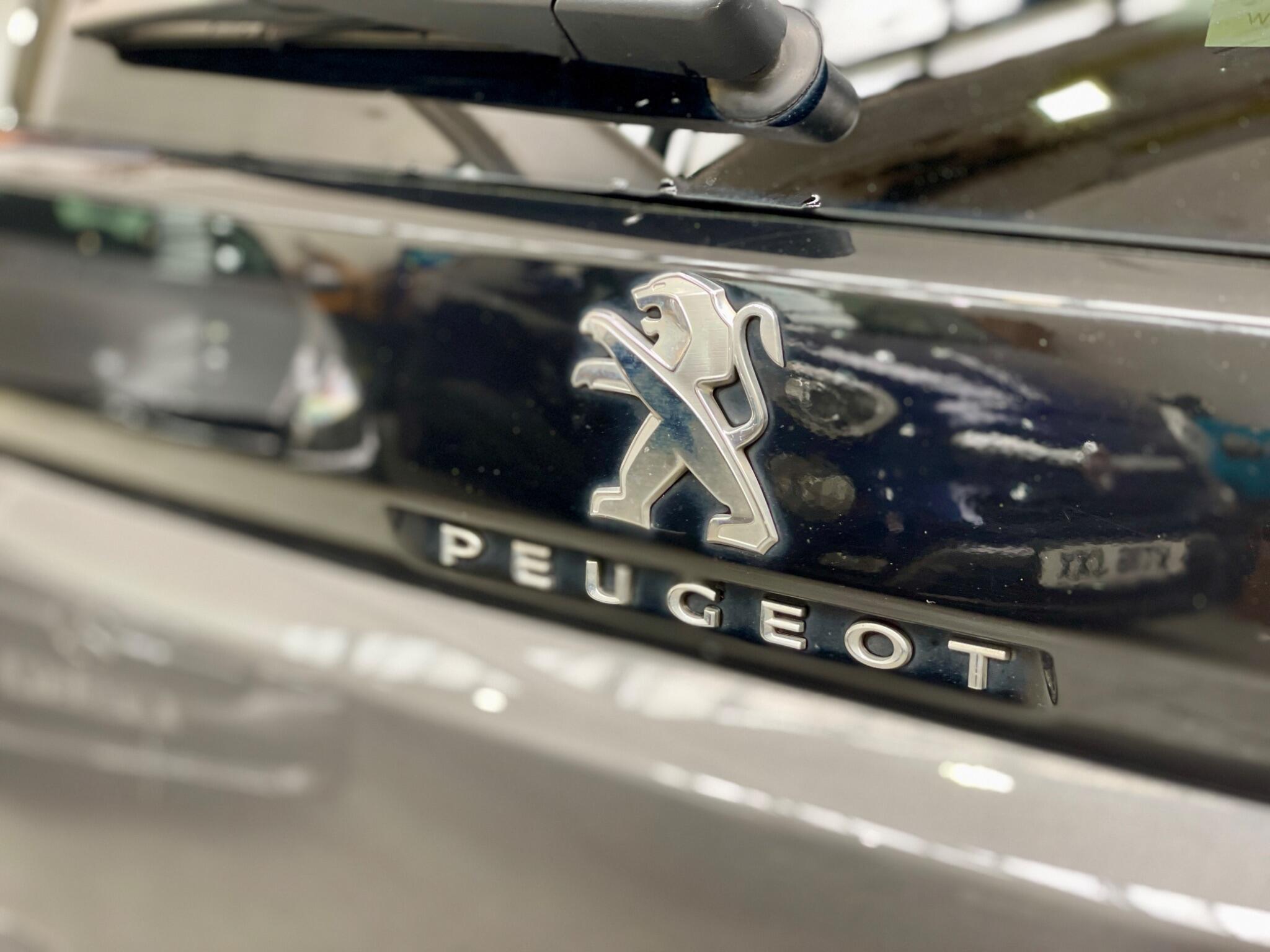 Peugeot 5008 view 22