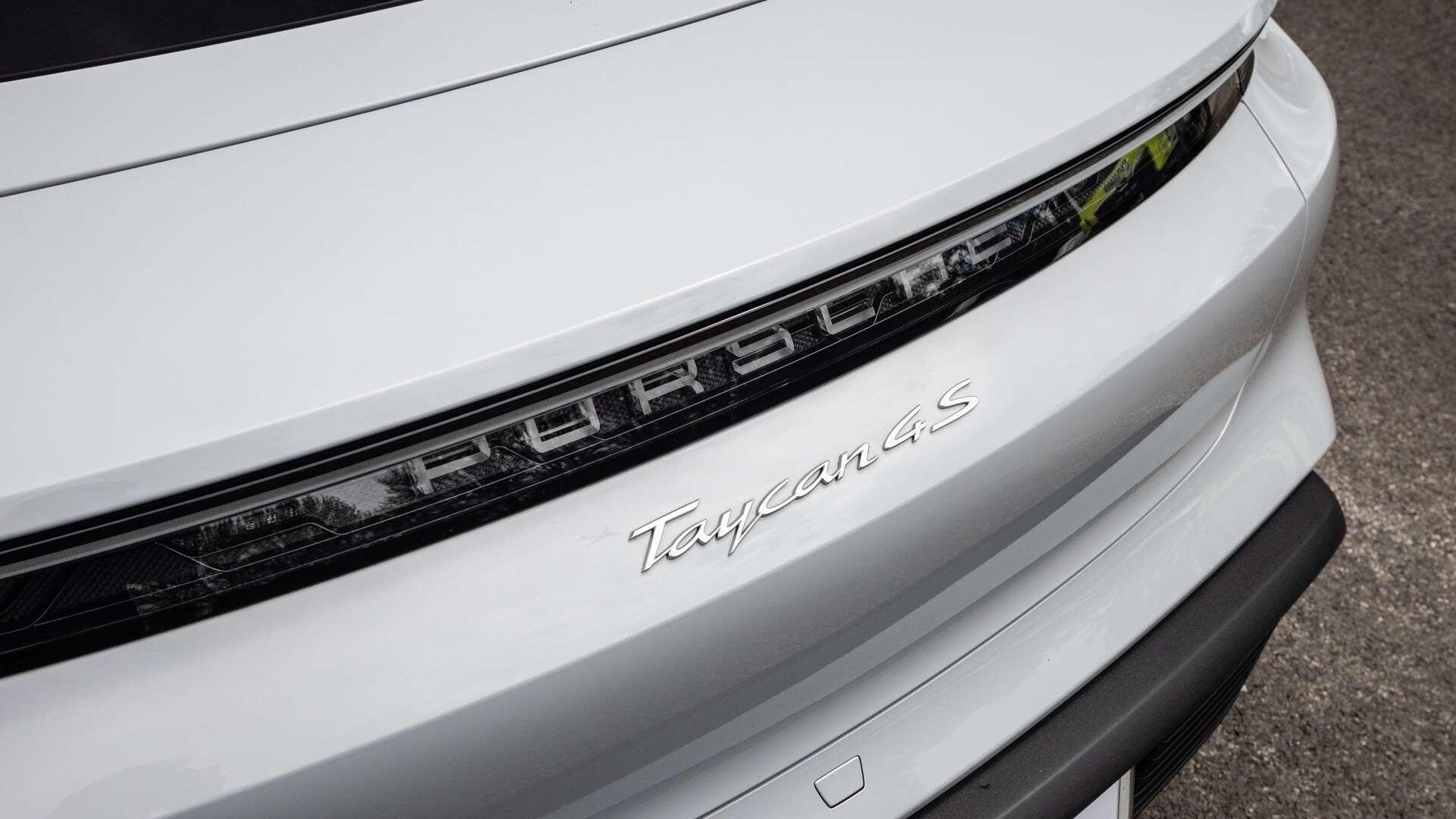 Porsche Taycan view 34