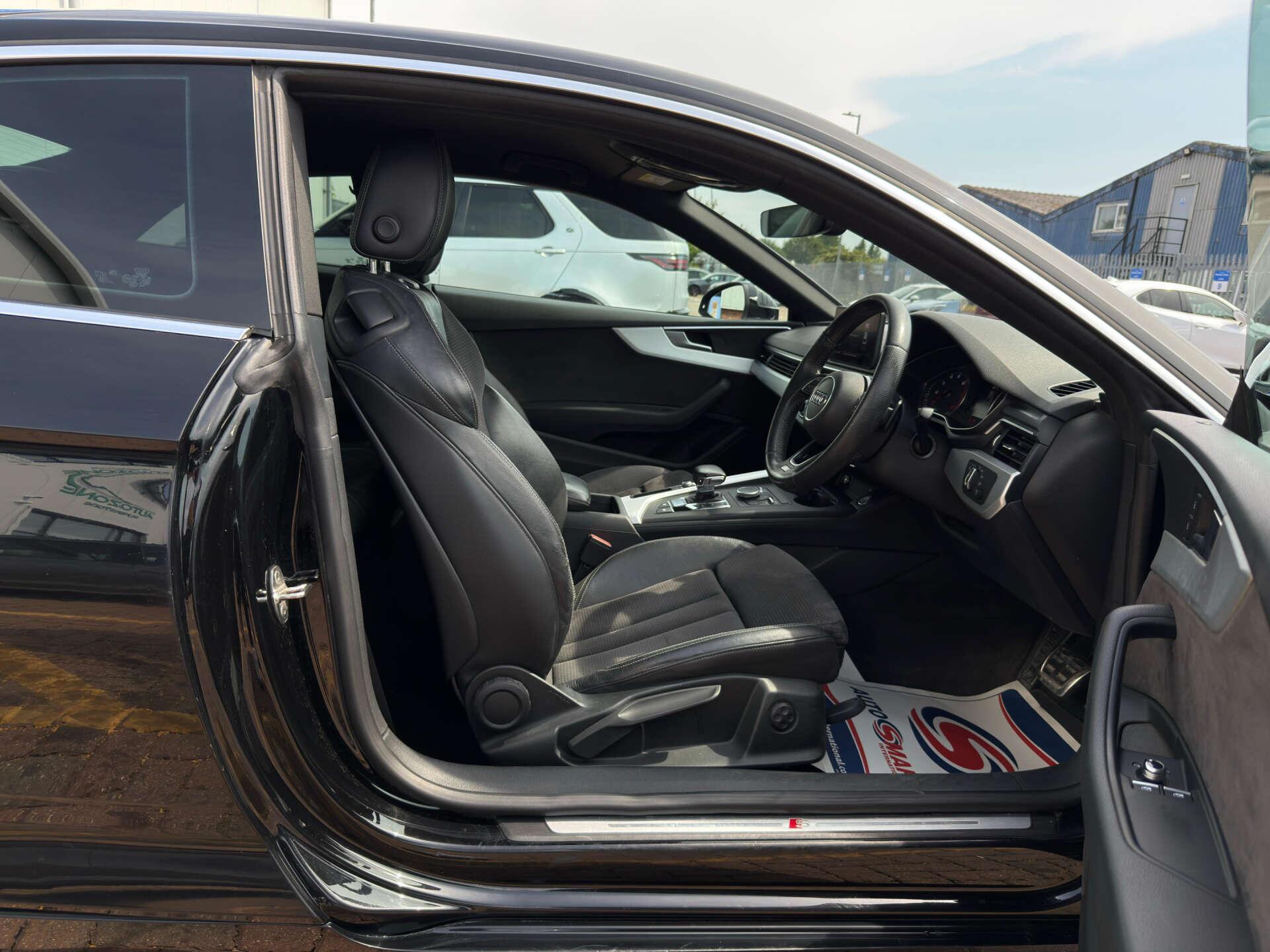 Audi A5 view 20