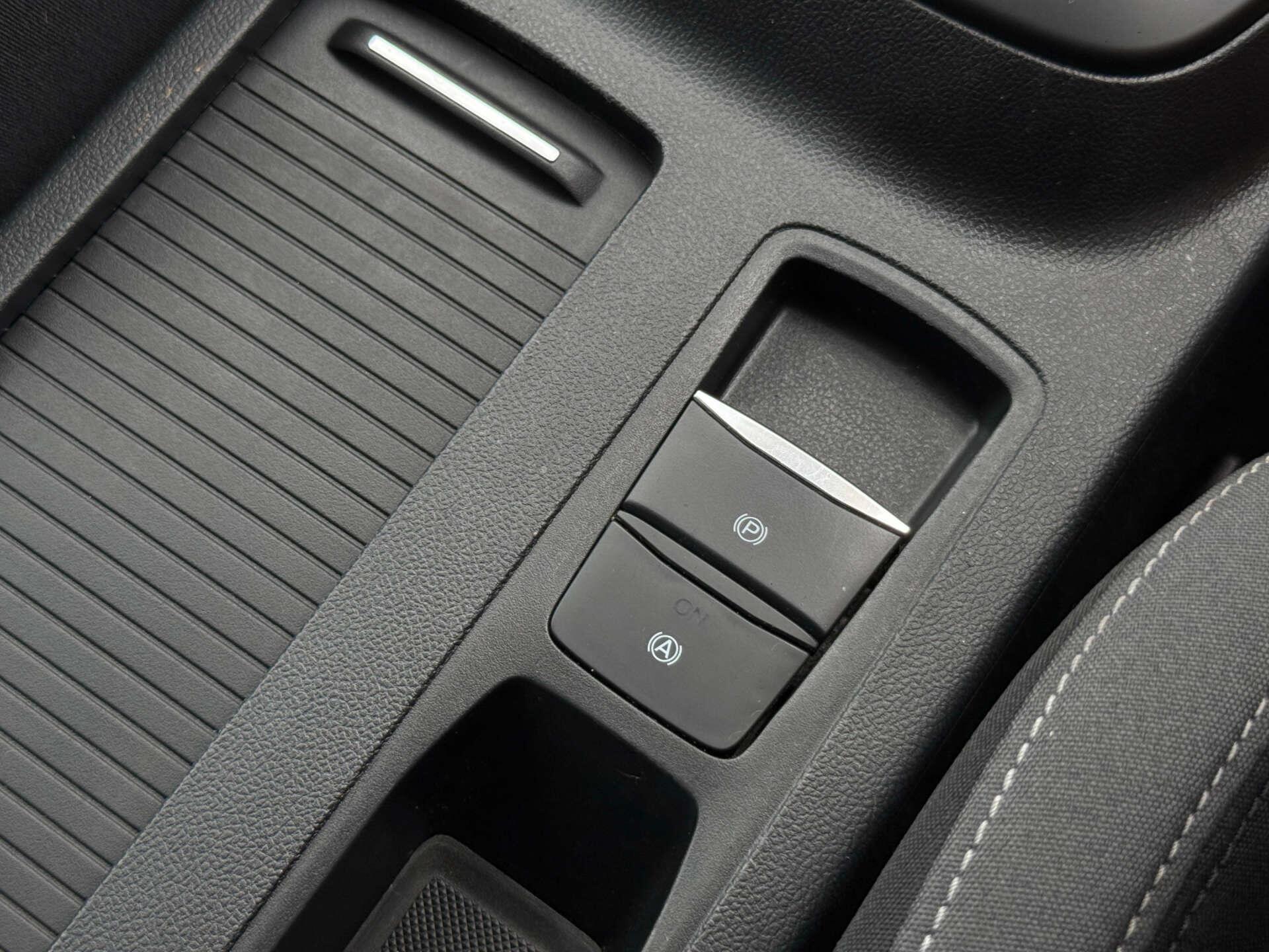 Ford Focus view 55