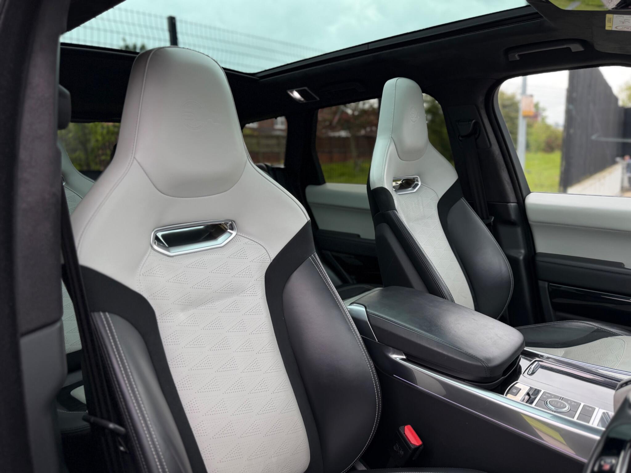 Land Rover Range Rover Sport view 18