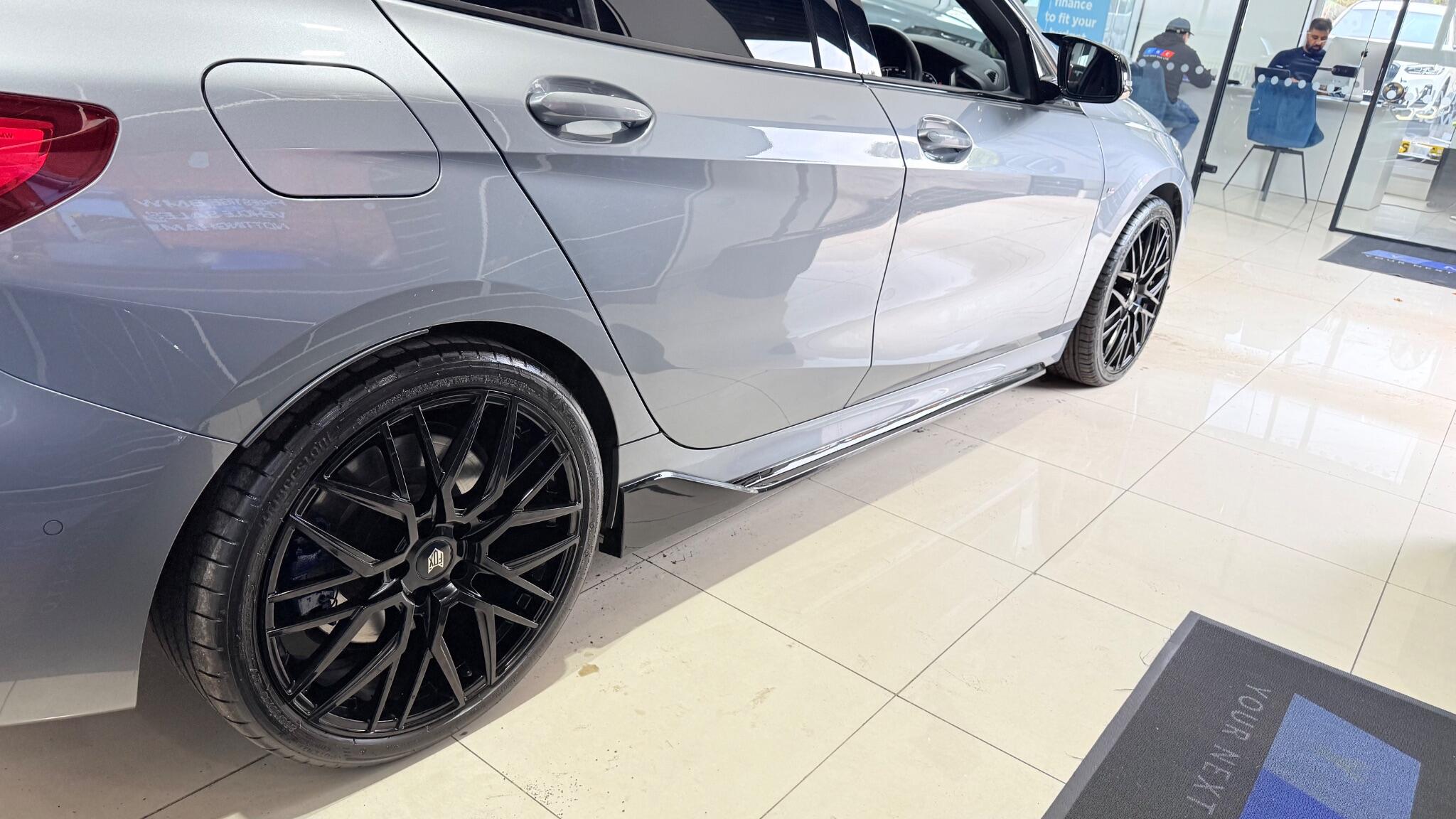BMW 1 Series view 27