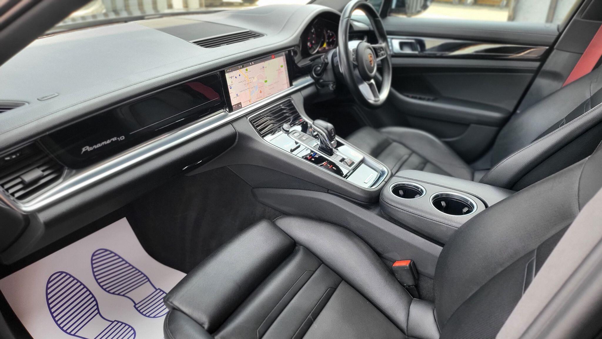 Porsche Panamera view 11