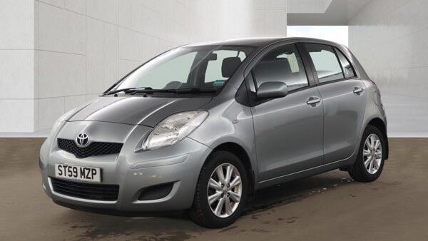 Toyota Yaris view 2