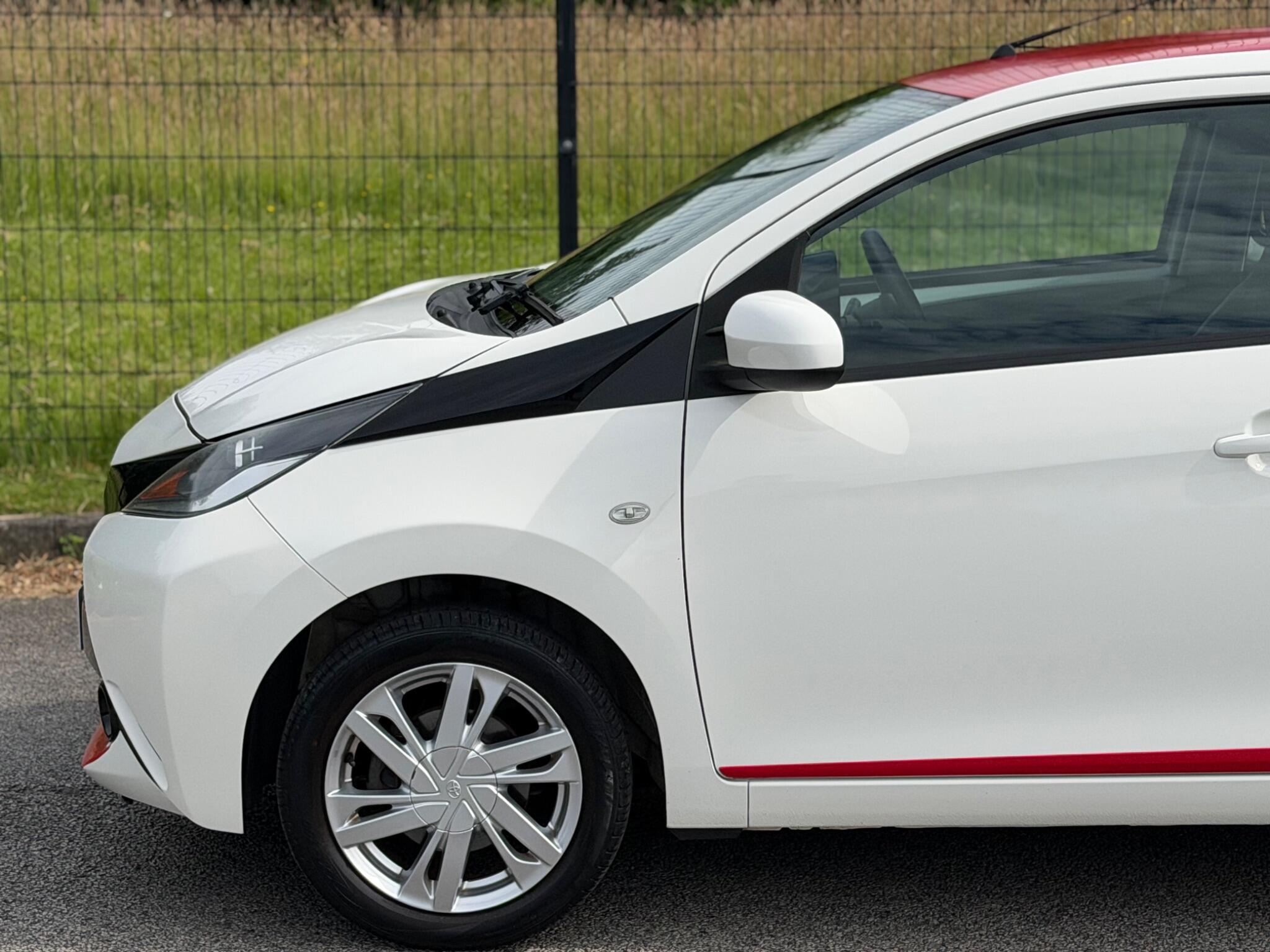 Toyota Aygo view 9
