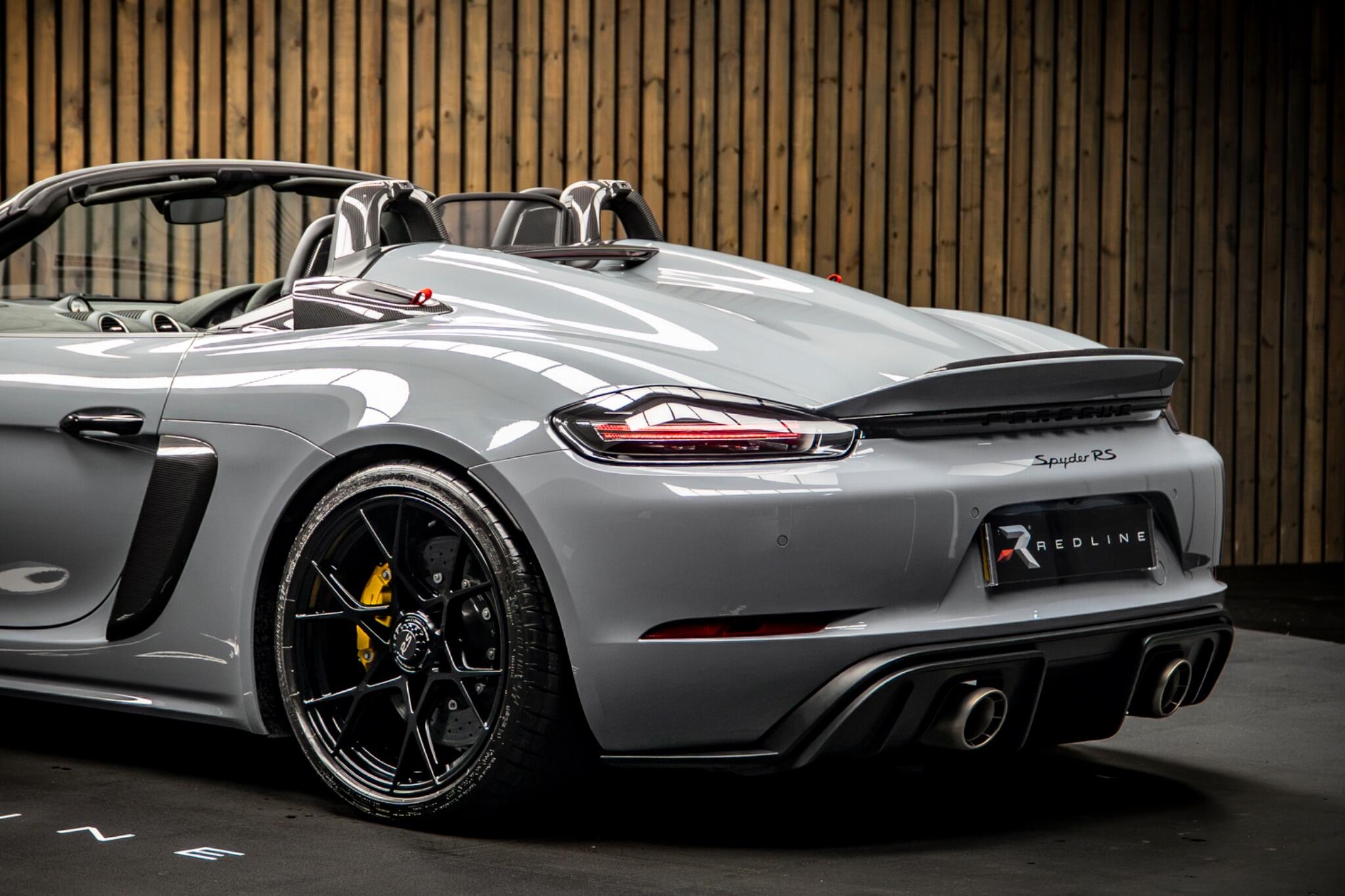 Porsche 718 Spyder view 18