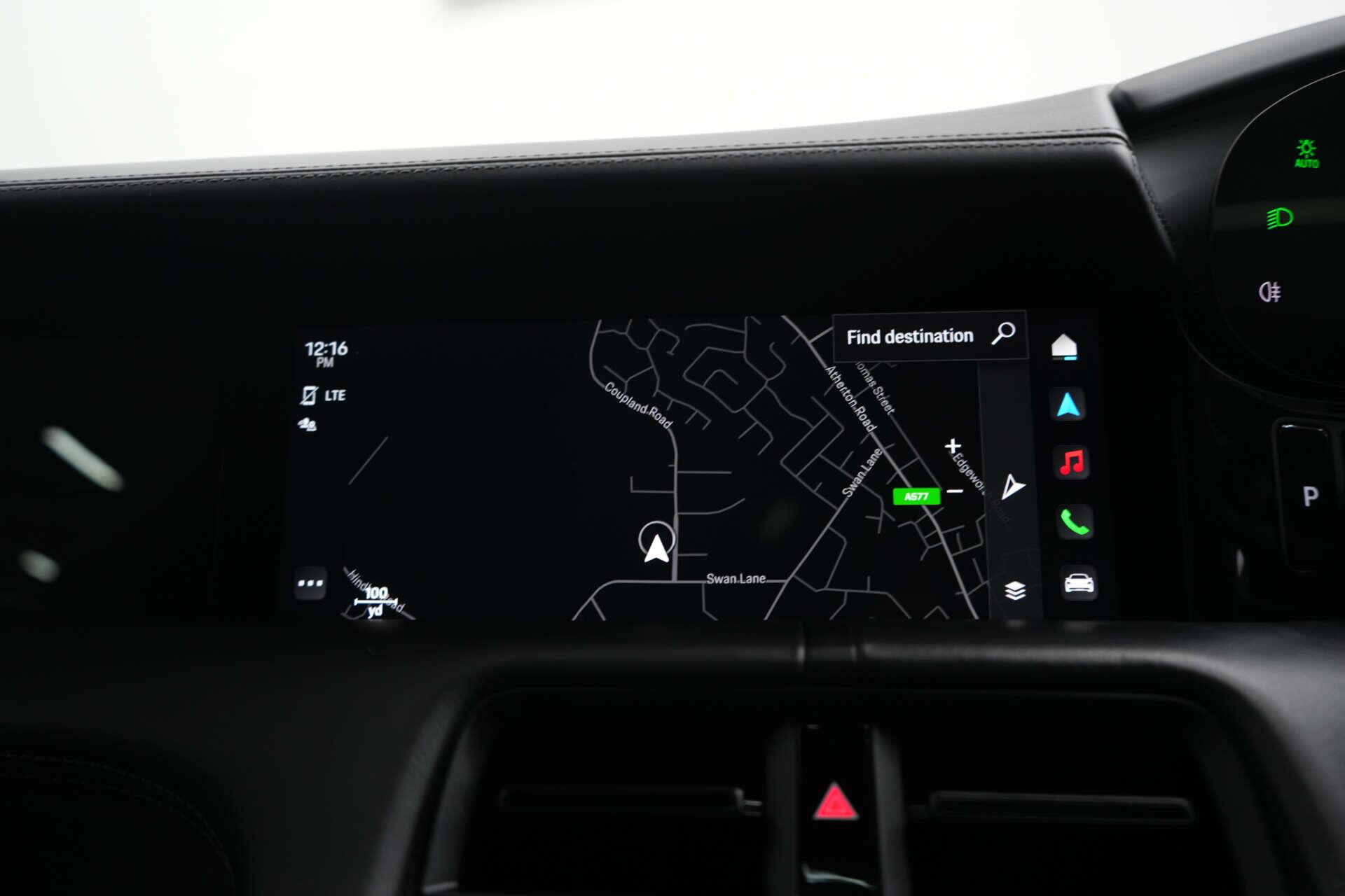 Porsche Taycan view 31