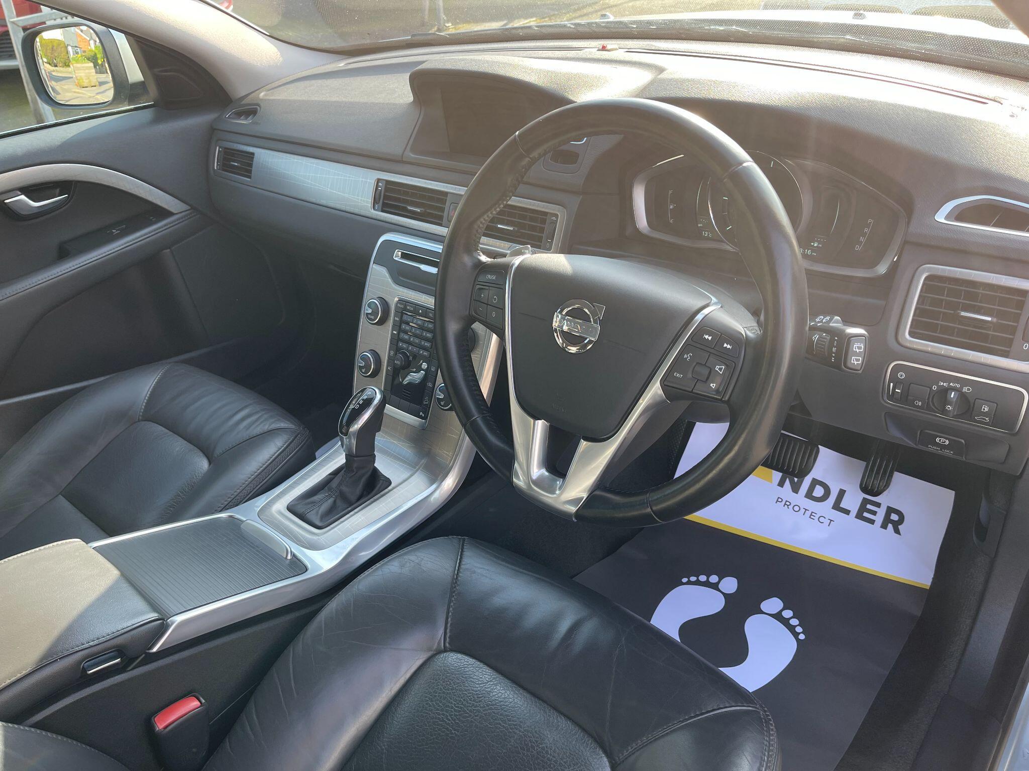 Volvo XC70 view 25