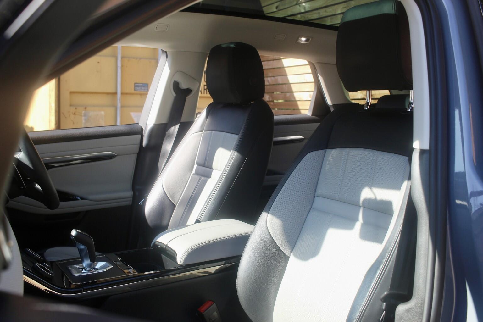Land Rover Range Rover Evoque view 15