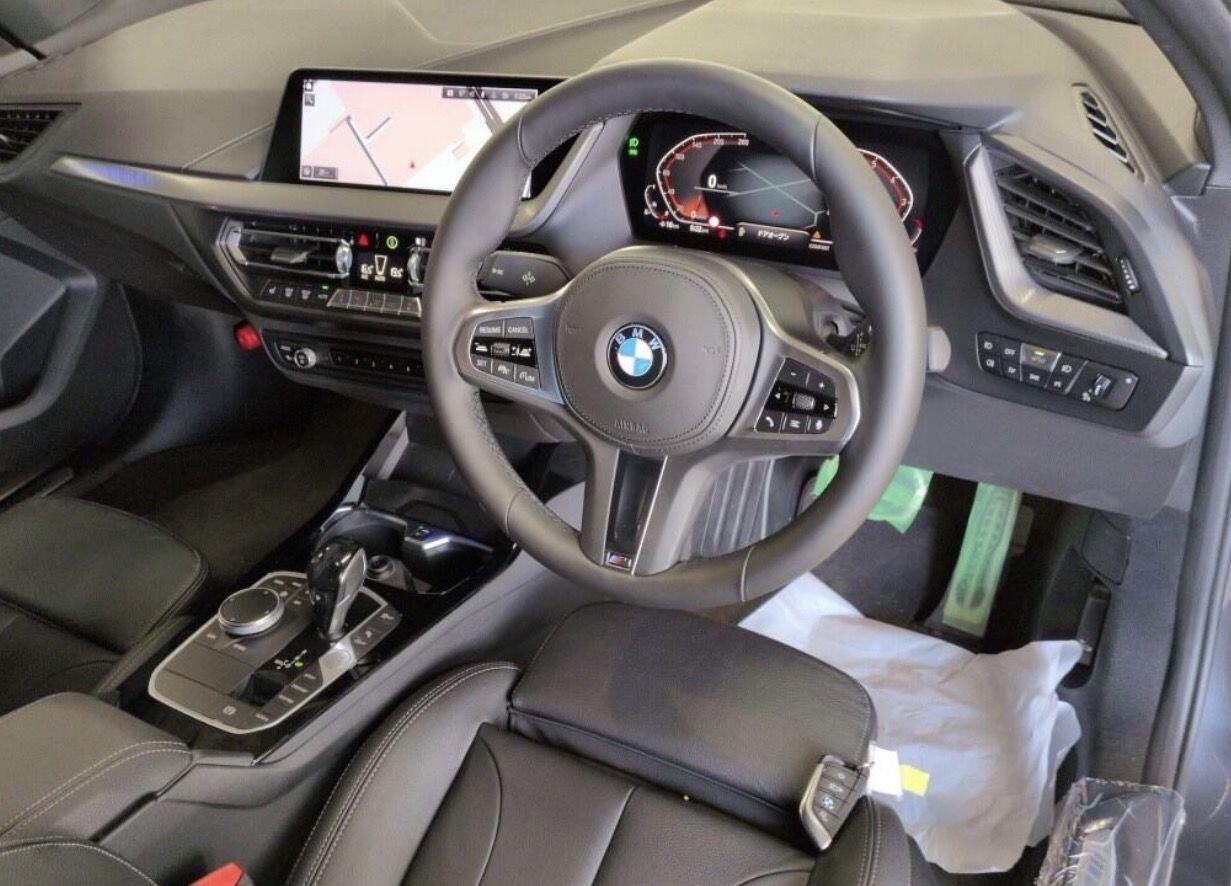 BMW 1 Series view 5