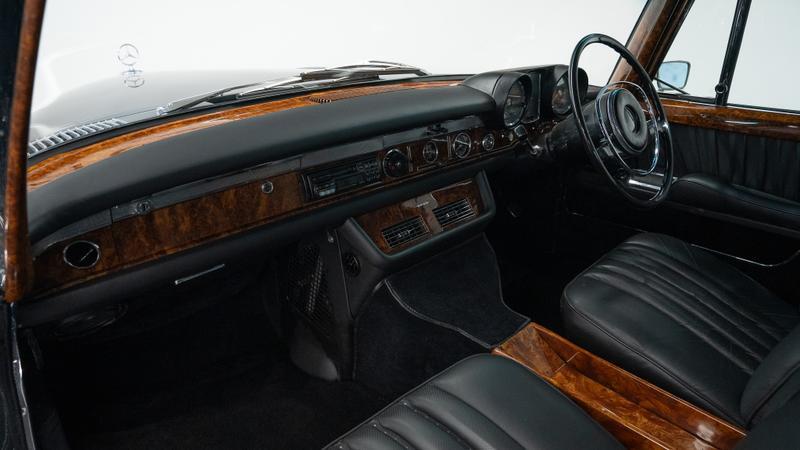 Mercedes-Benz 600 view 27