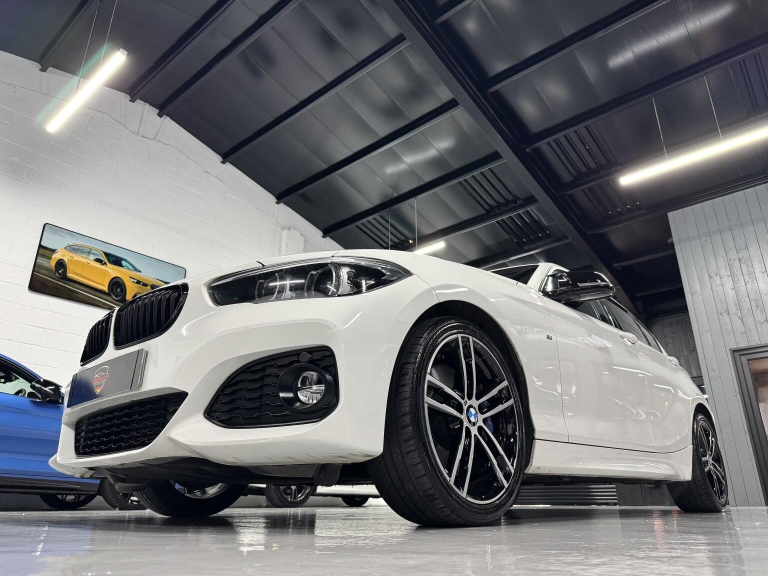 BMW 1 Series view 8
