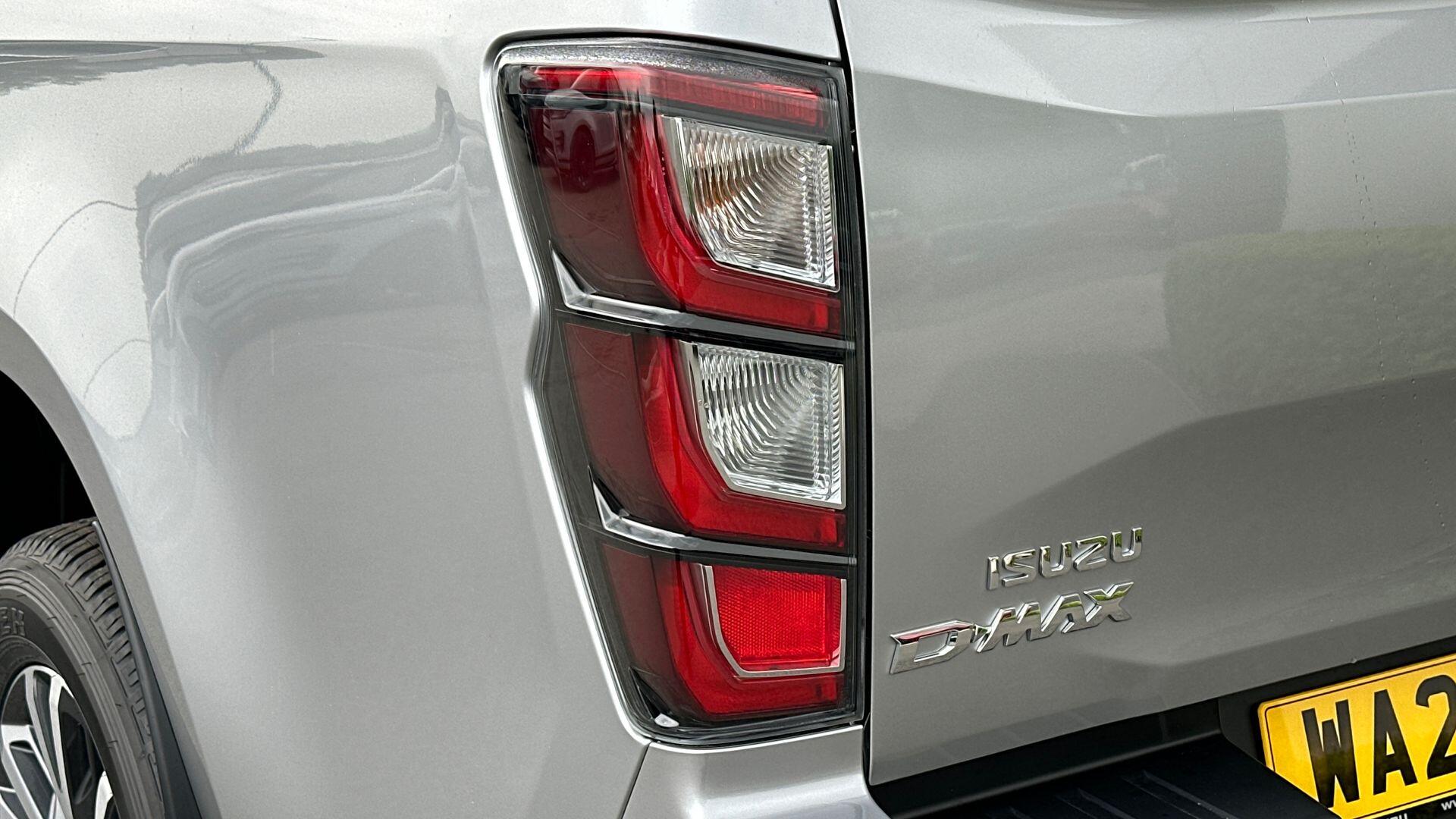 Isuzu D-Max view 19