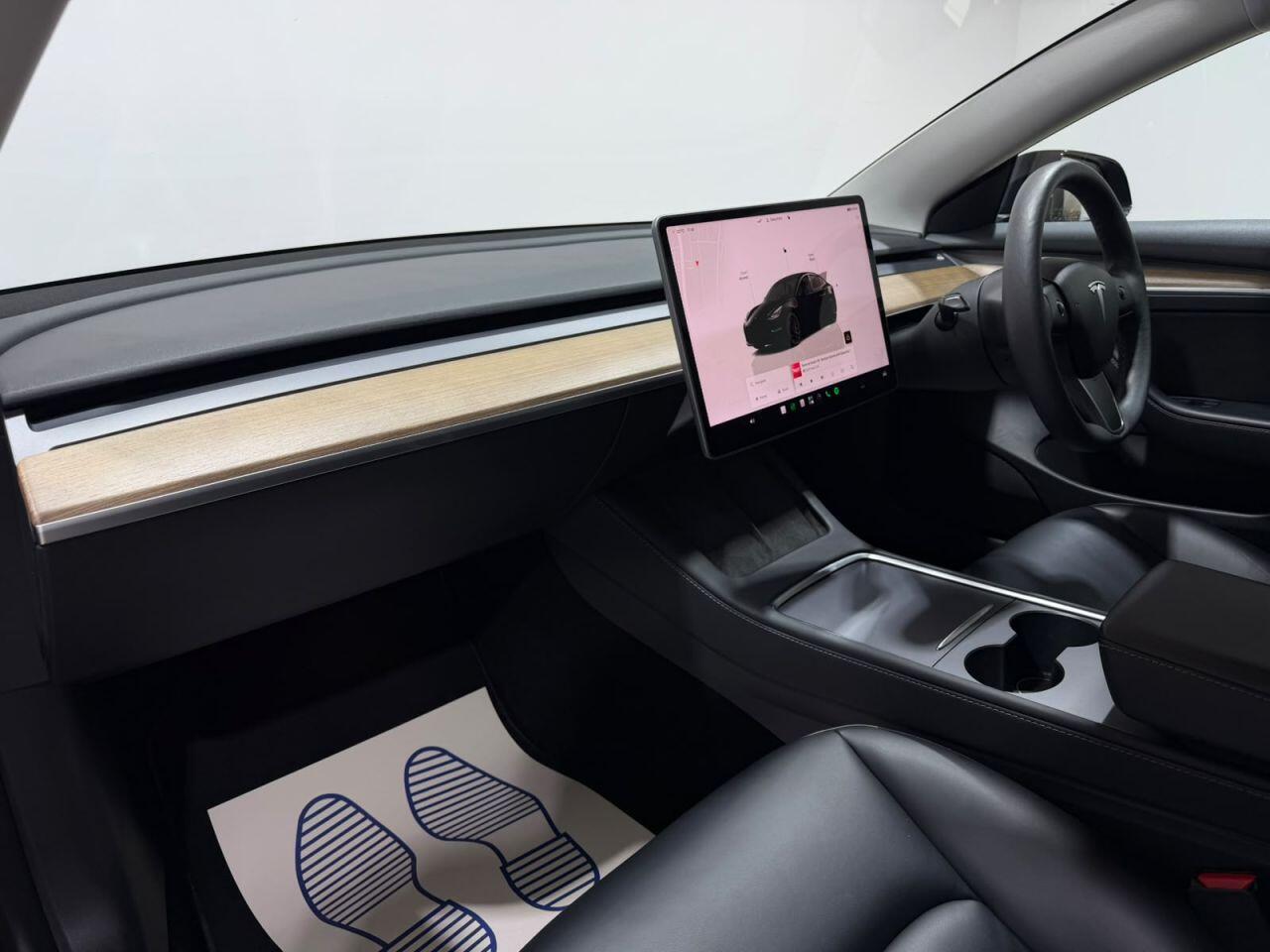 Tesla Model 3 view 15