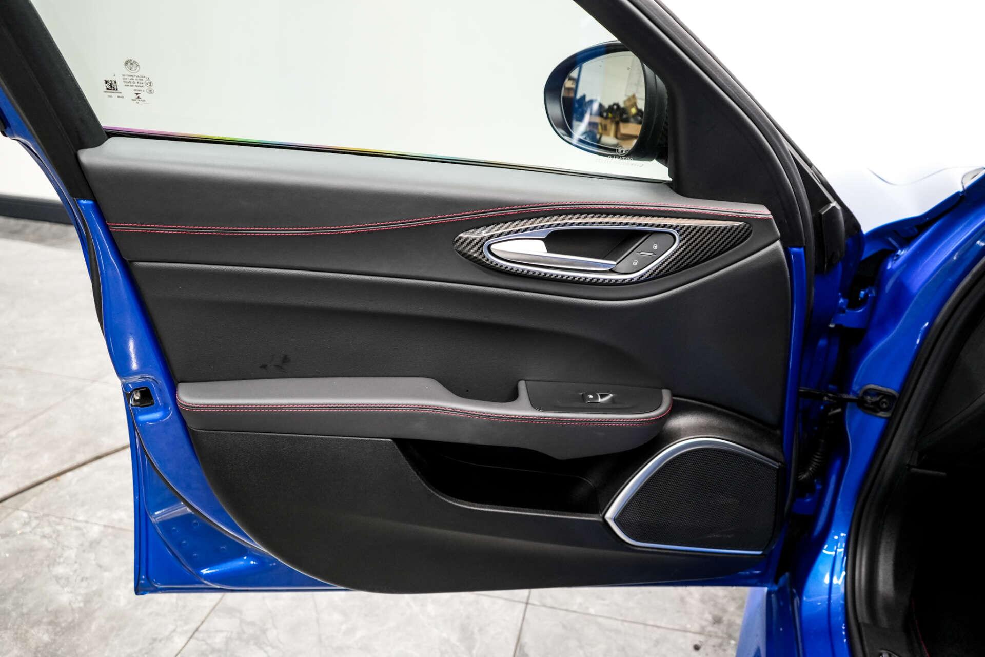 Alfa Romeo Giulia view 18