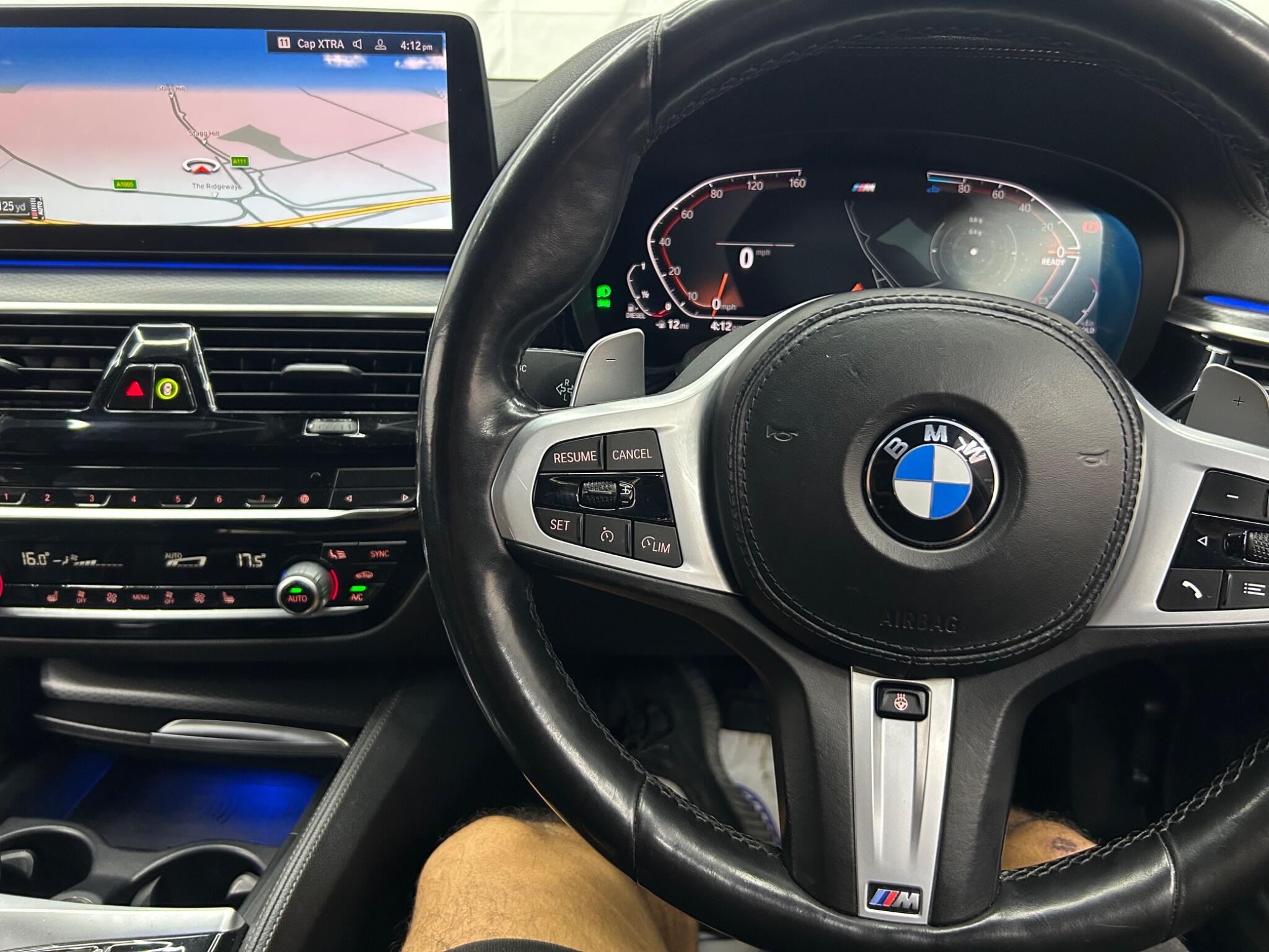 BMW 5 Series view 46