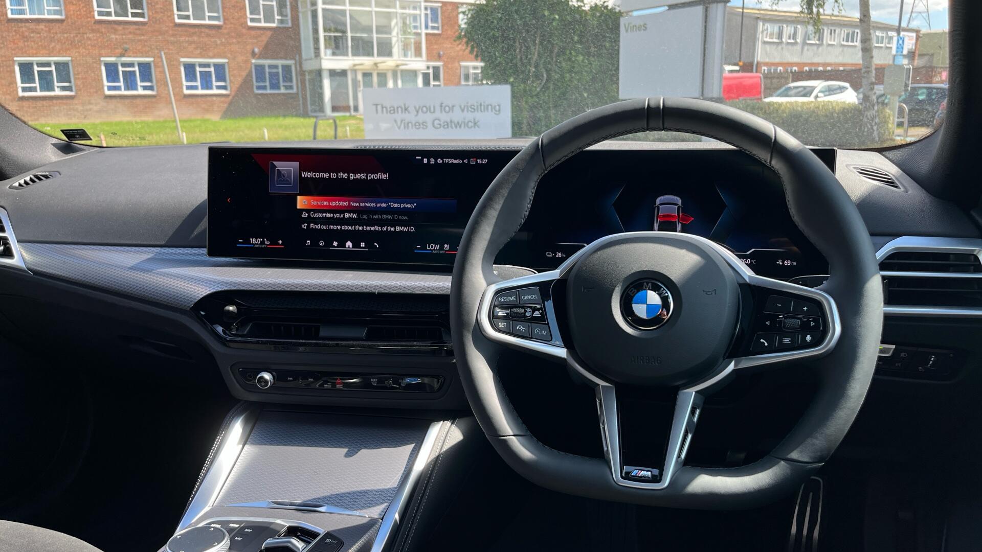 BMW i4 view 5