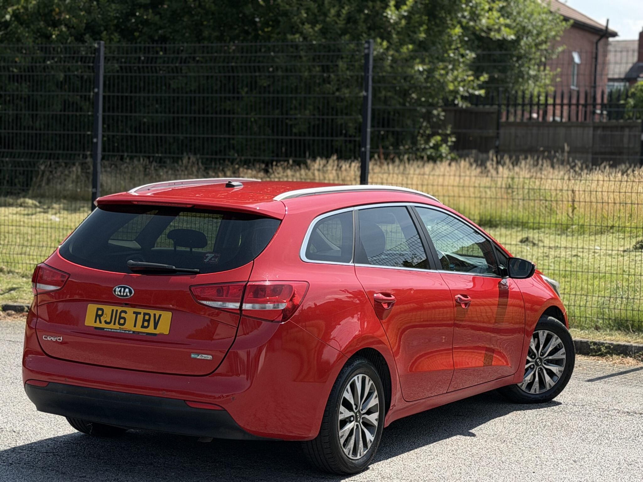 Kia Ceed view 9