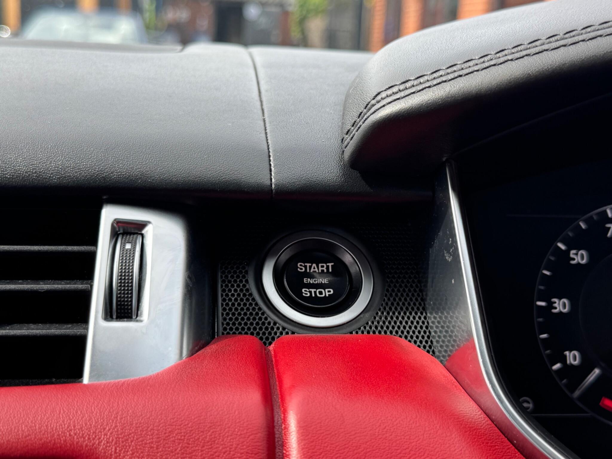 Land Rover Range Rover Sport view 31
