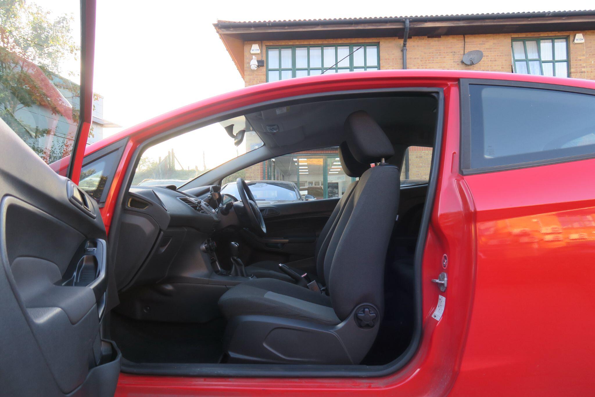 Ford Fiesta view 11