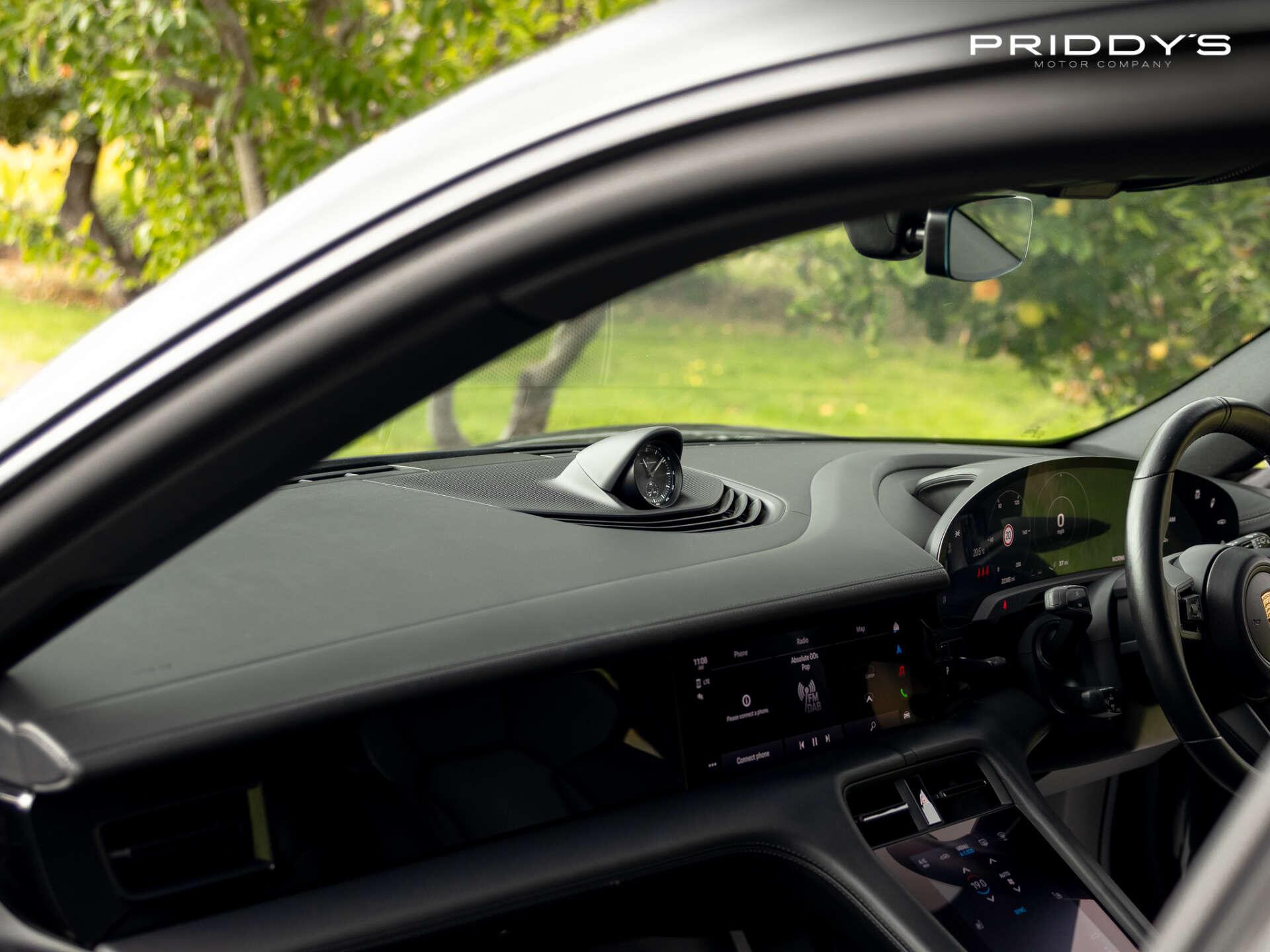 Porsche Taycan view 90