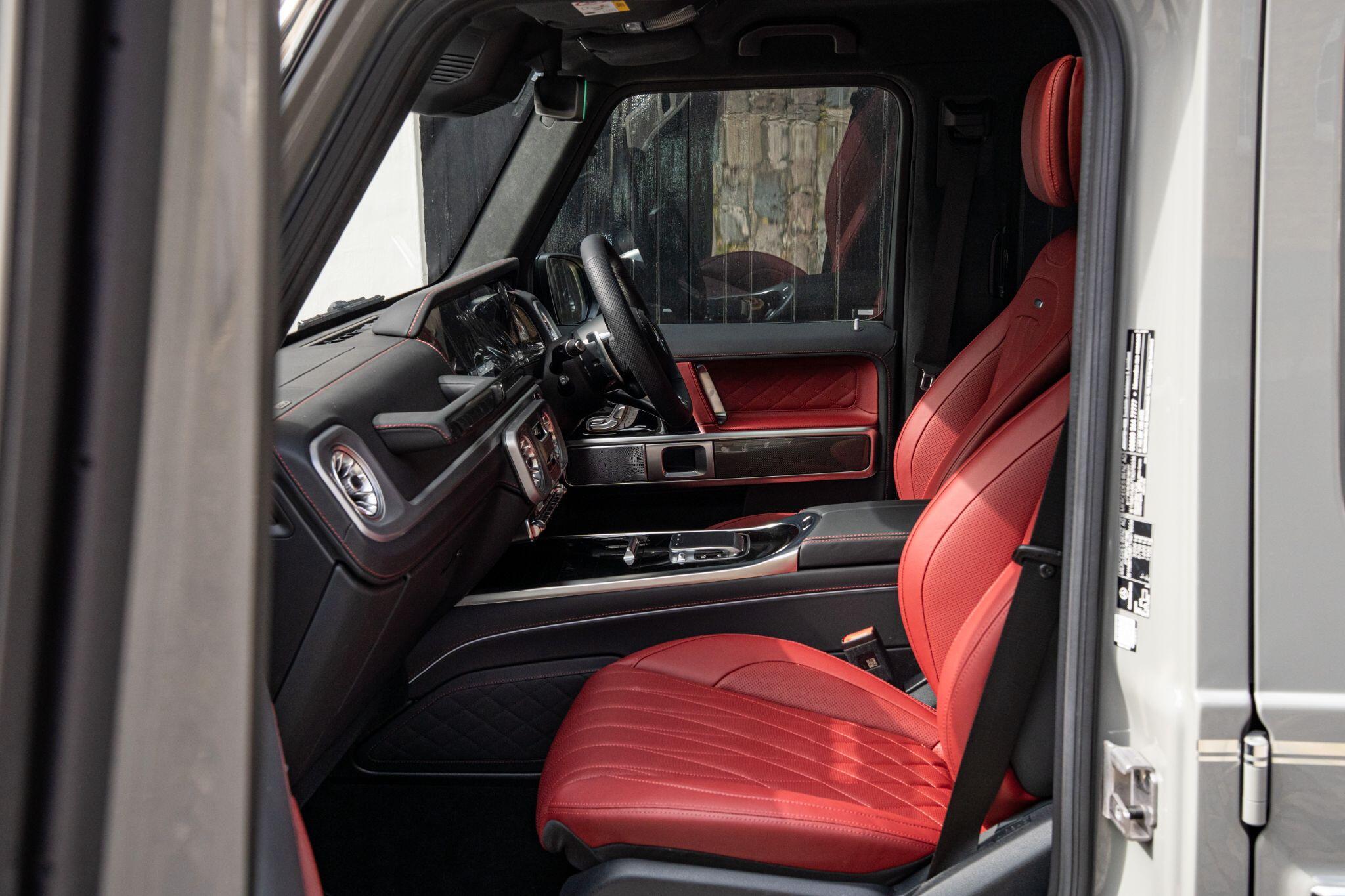 Mercedes-Benz G-Class view 34