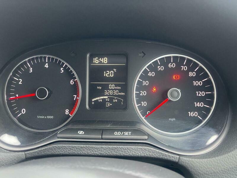 2011 Volkswagen Polo image 43
