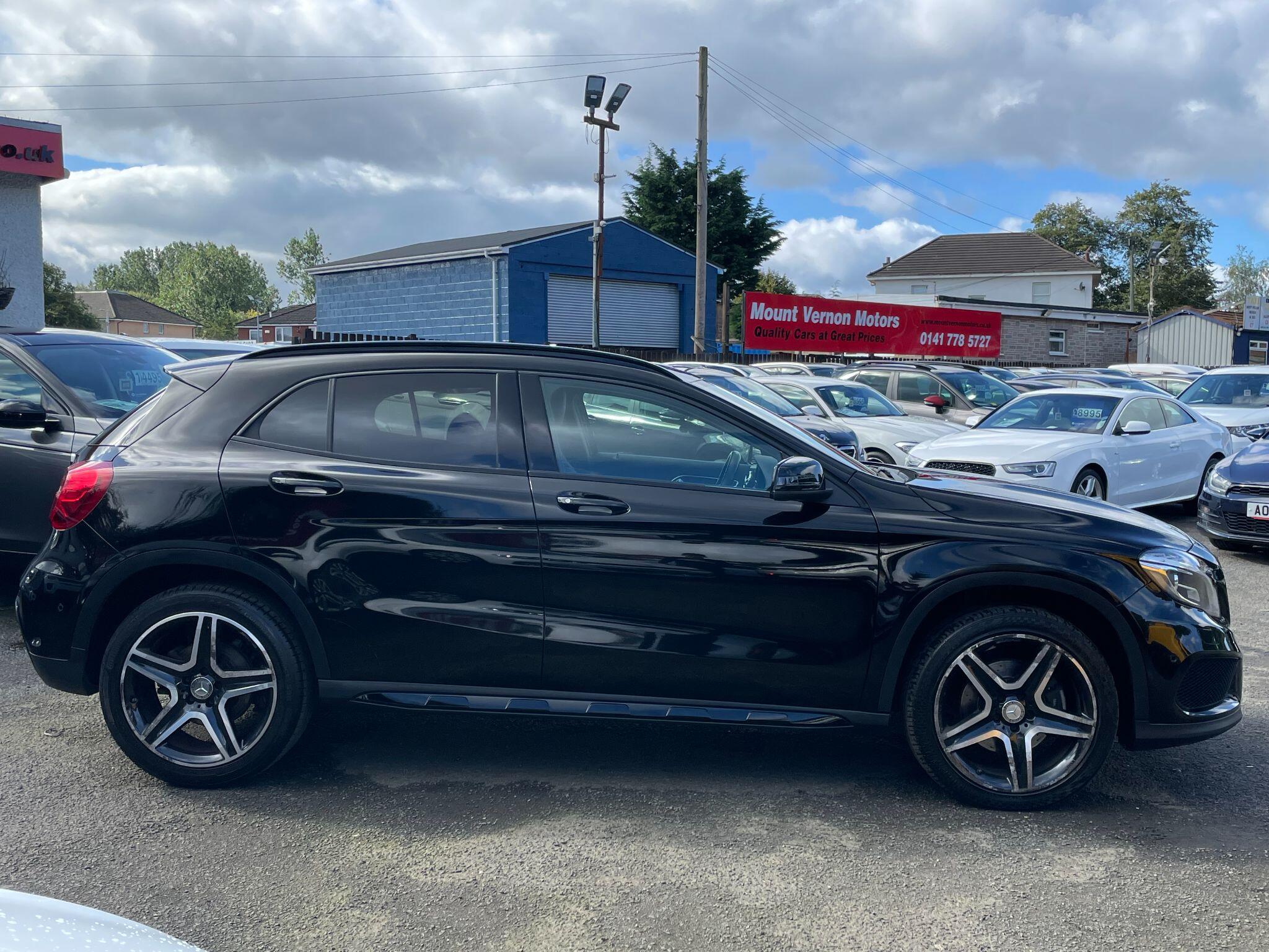 Mercedes-Benz Gla view 15