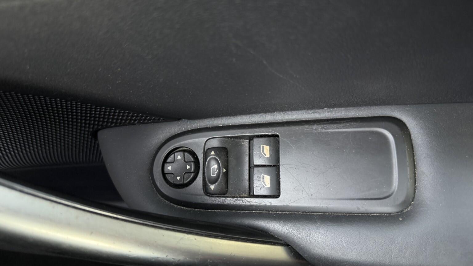 Peugeot RCZ view 26