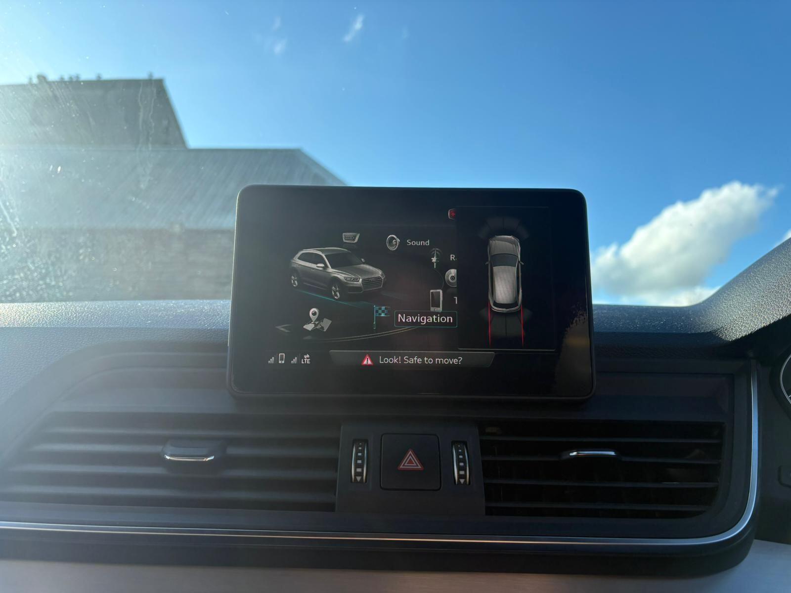 Audi Q5 view 25