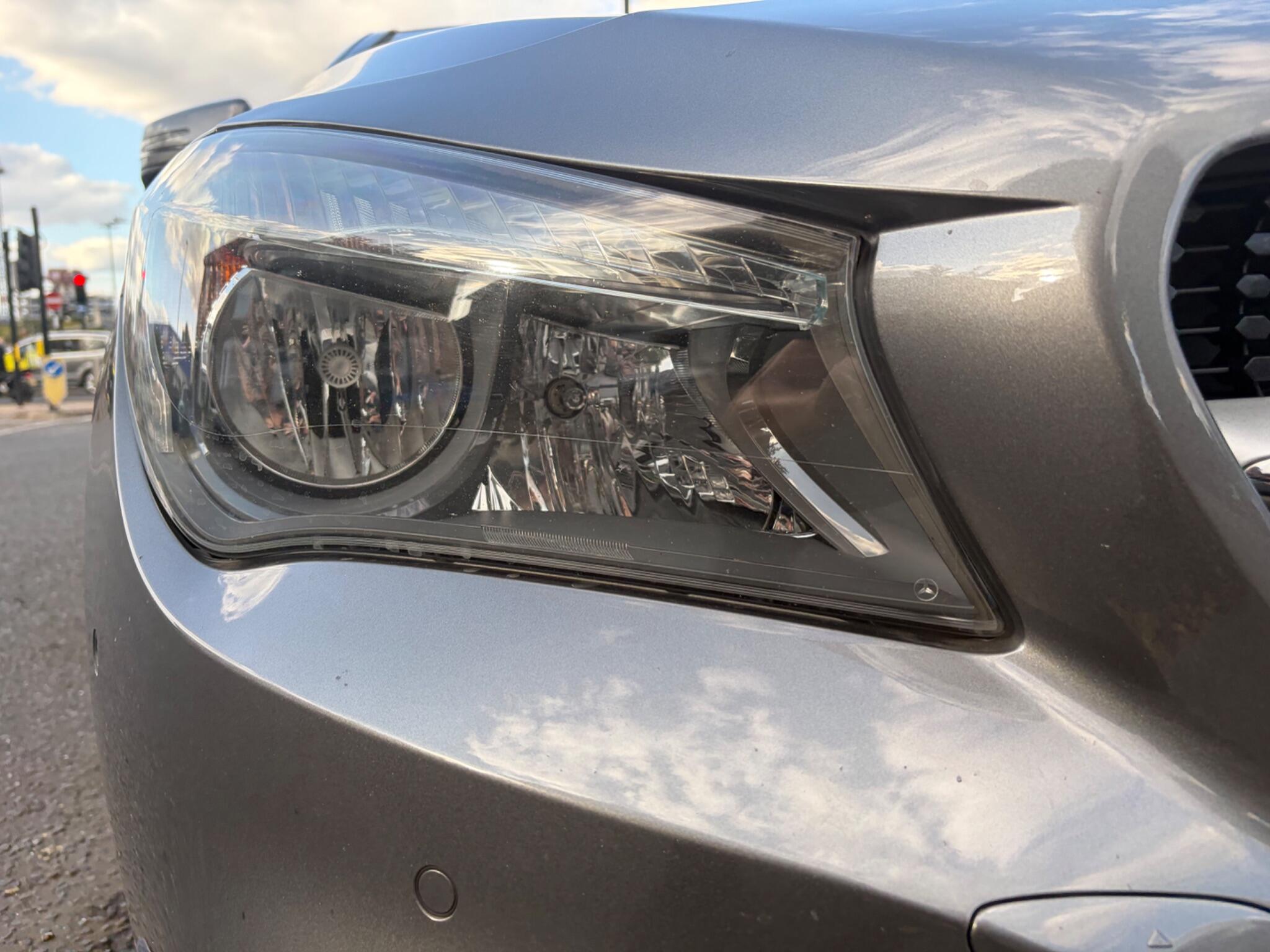 Mercedes-Benz Cla view 16