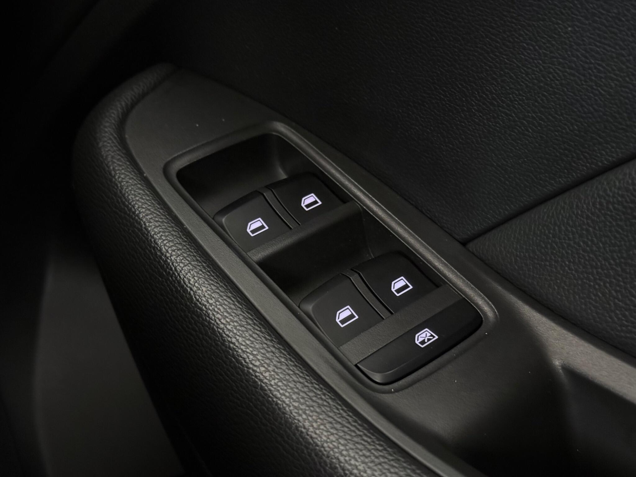 MG ZS view 15