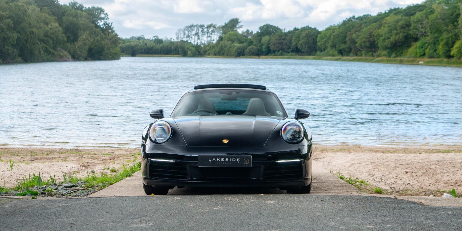 Porsche 911 view 2