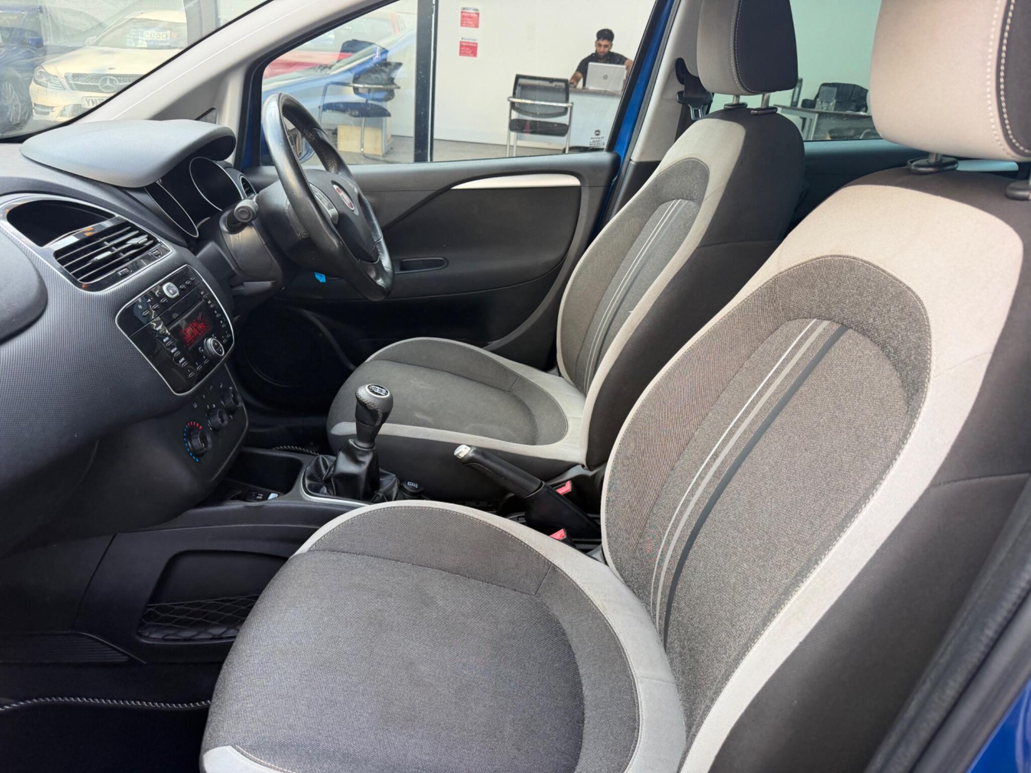Fiat Punto view 15