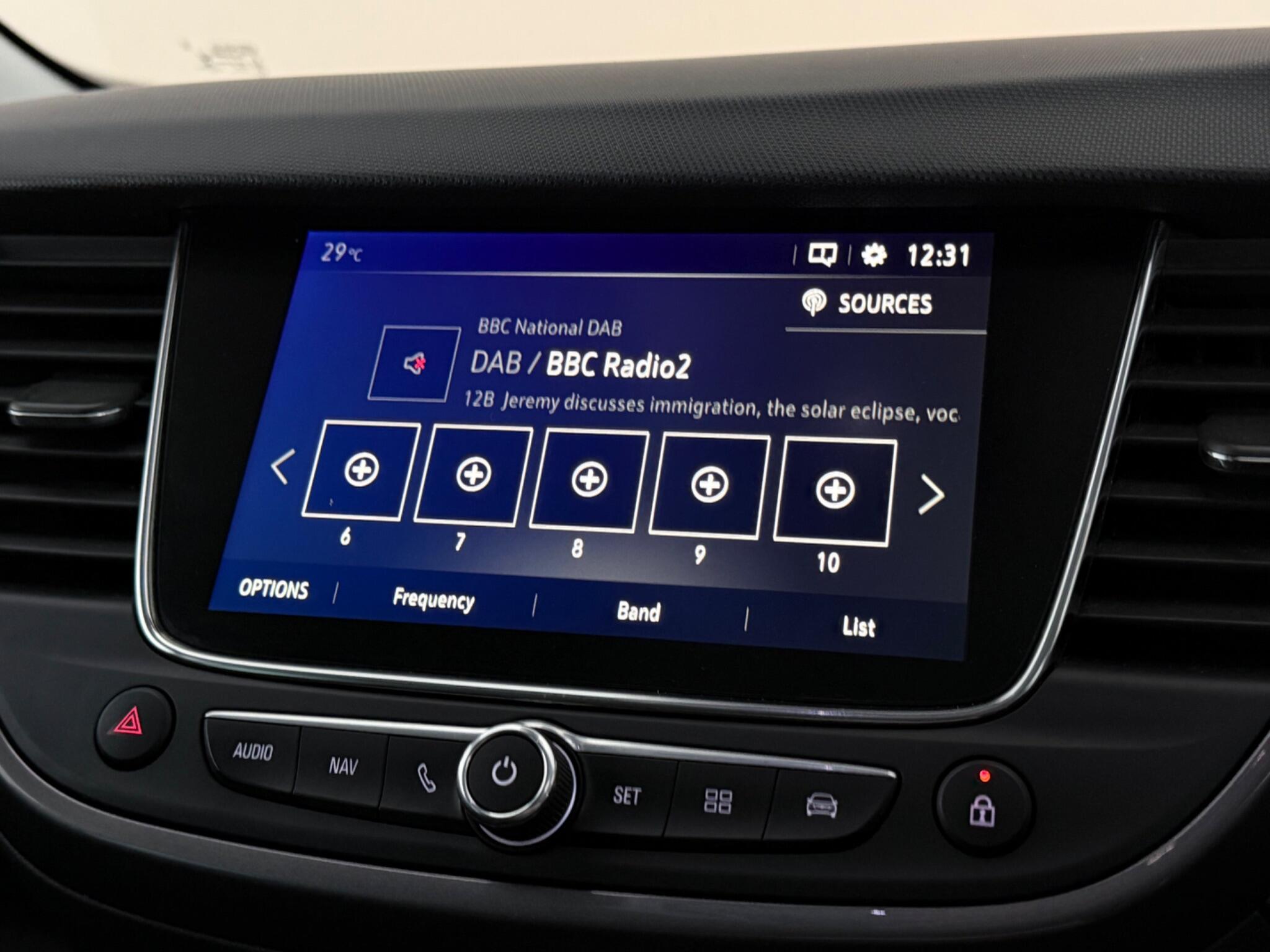 Vauxhall Crossland X view 22