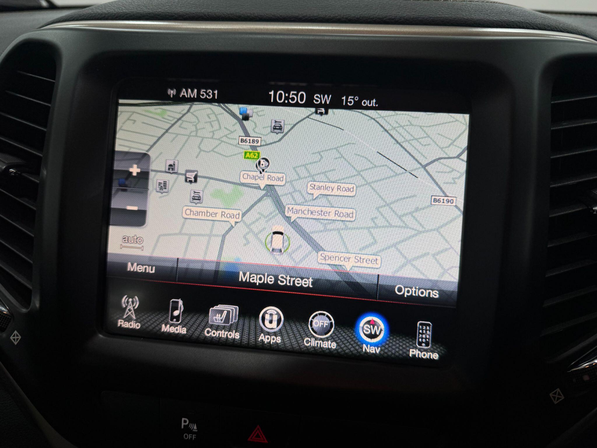 Jeep Cherokee view 44