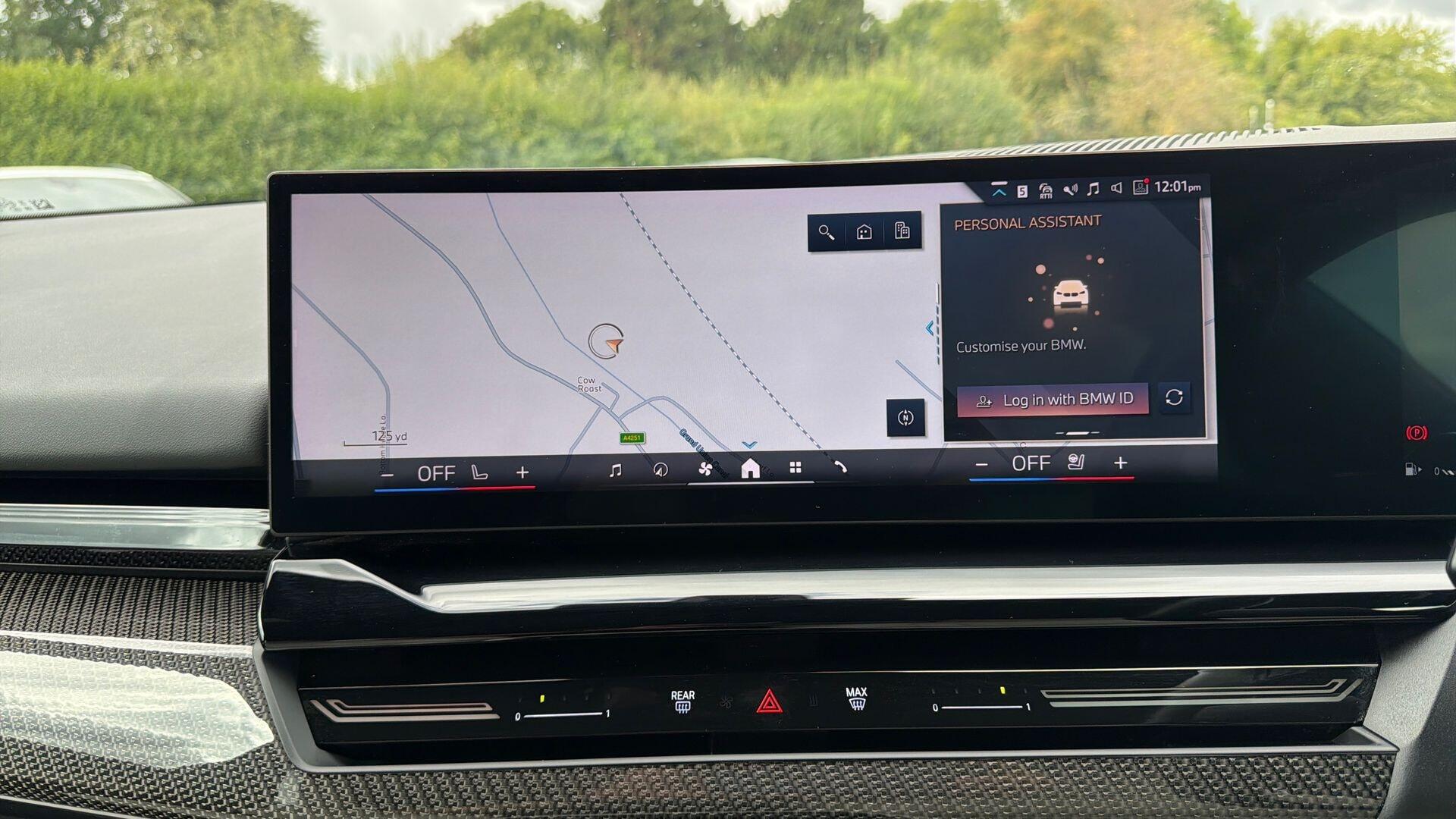 BMW 5 Series view 8