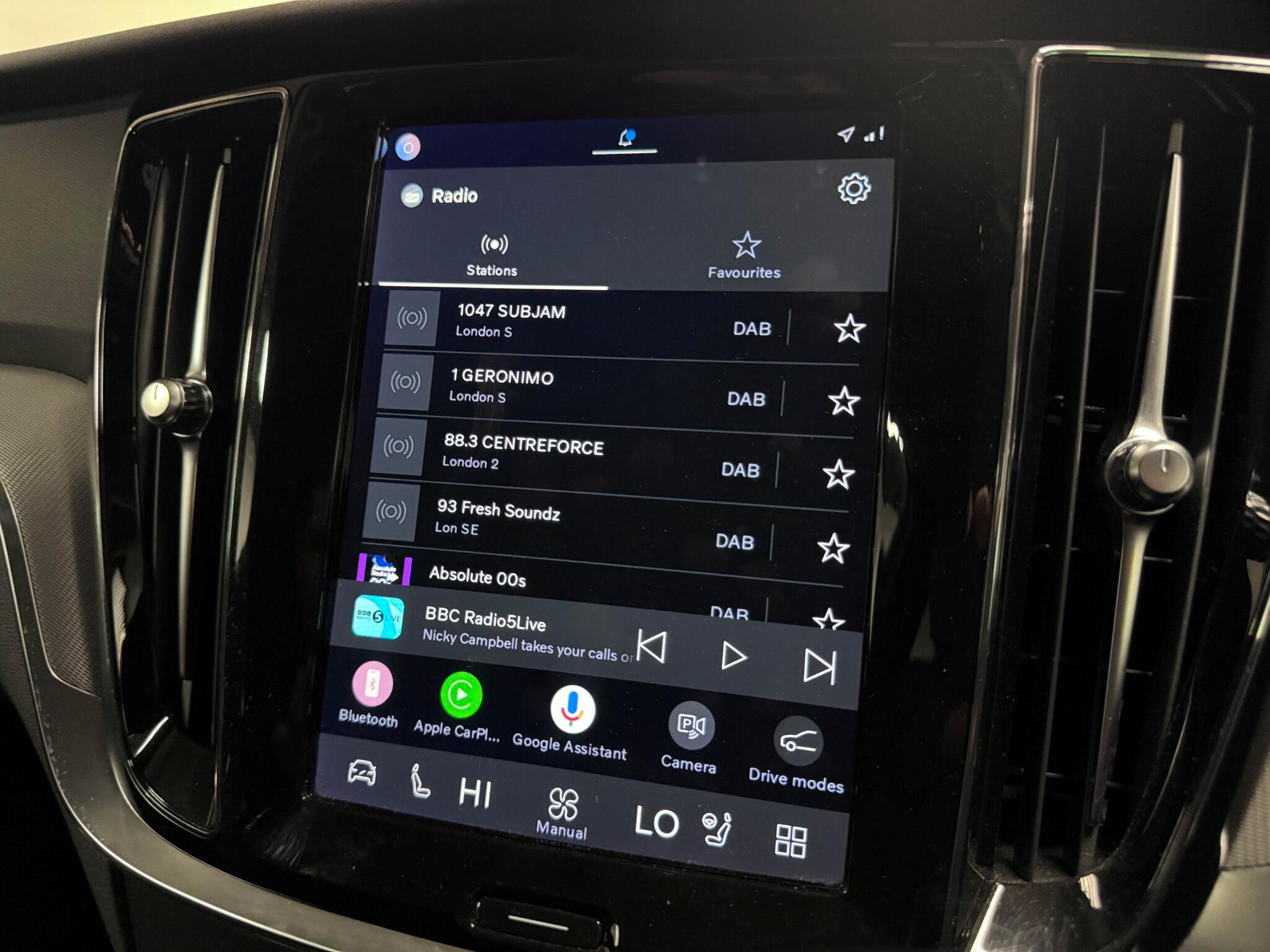 Volvo V60 Cross Country view 54