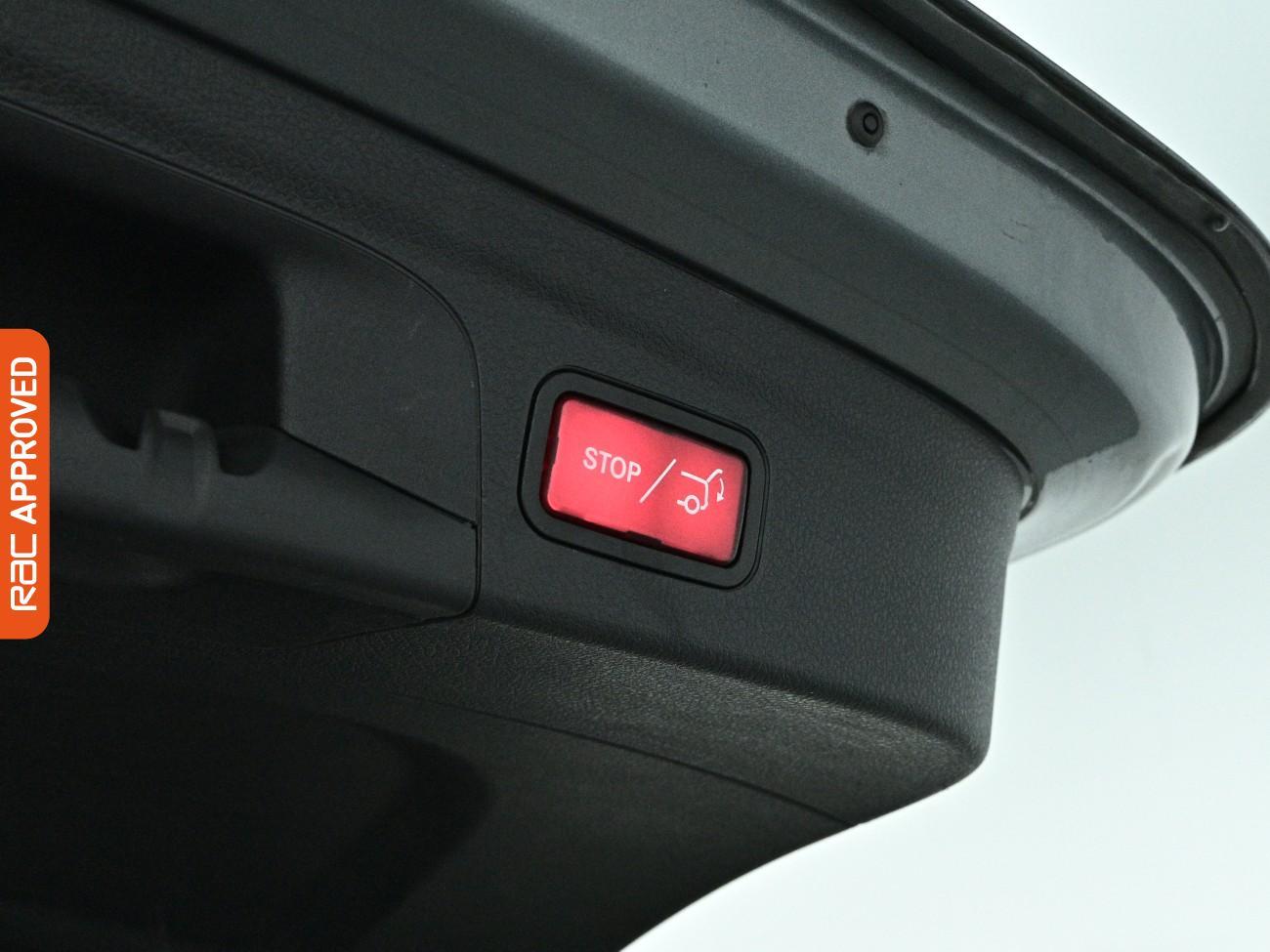 Mercedes-Benz GLE view 16