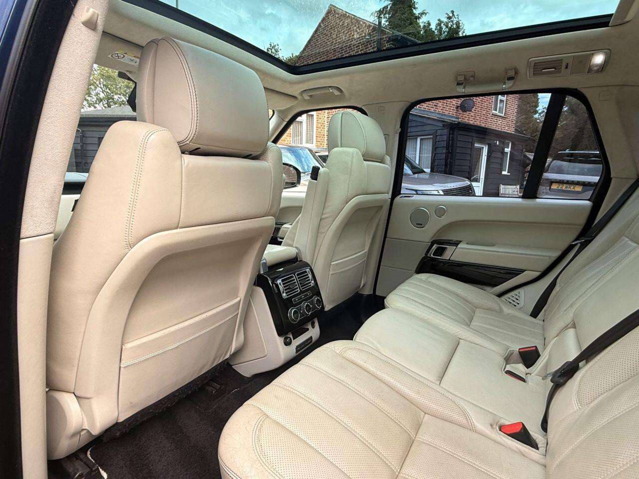 Land Rover Range Rover view 16