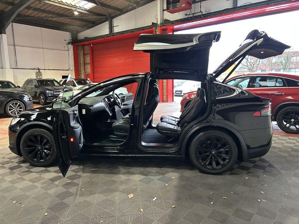 Tesla Model X view 14