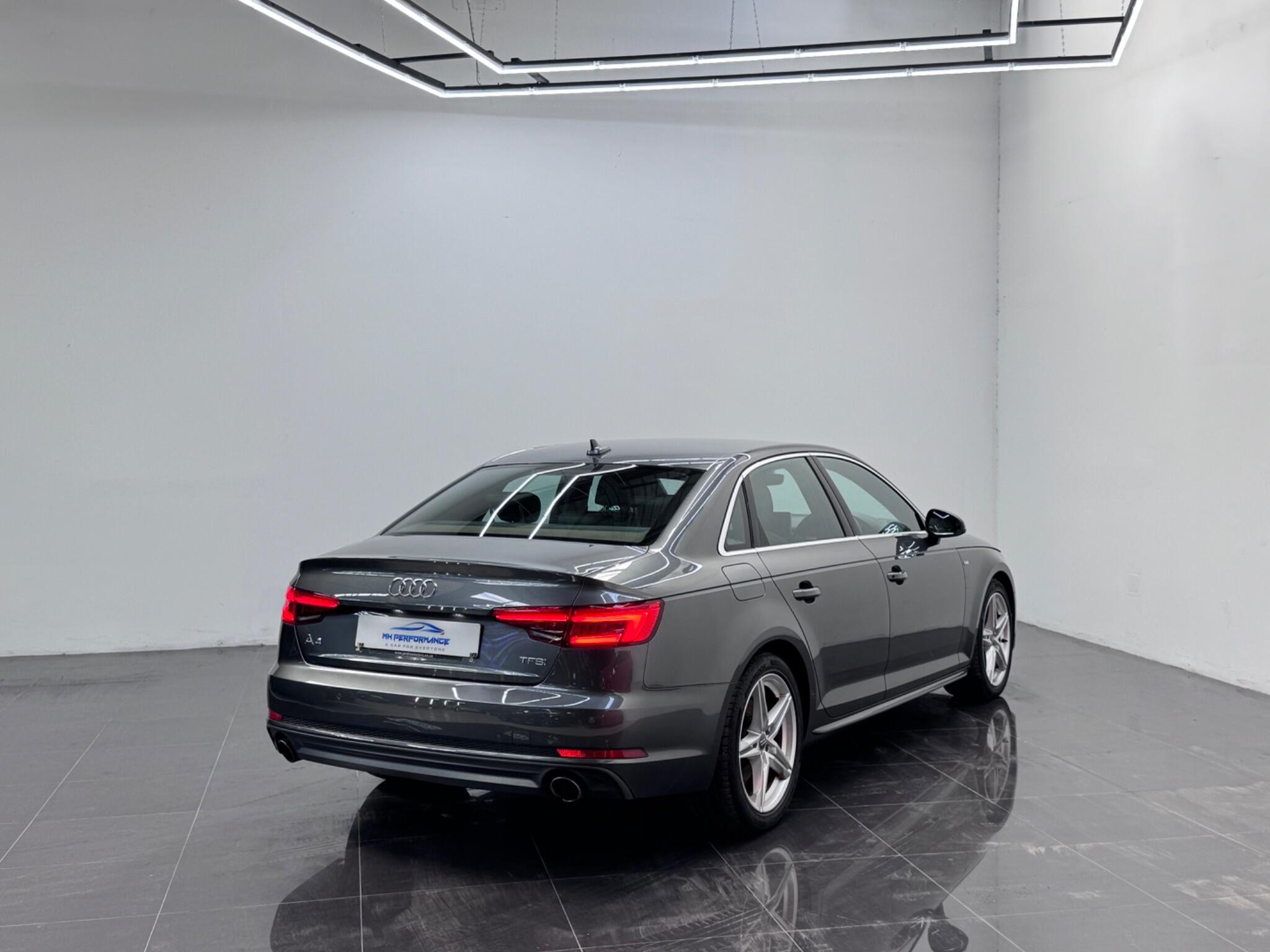 Audi A4 view 26