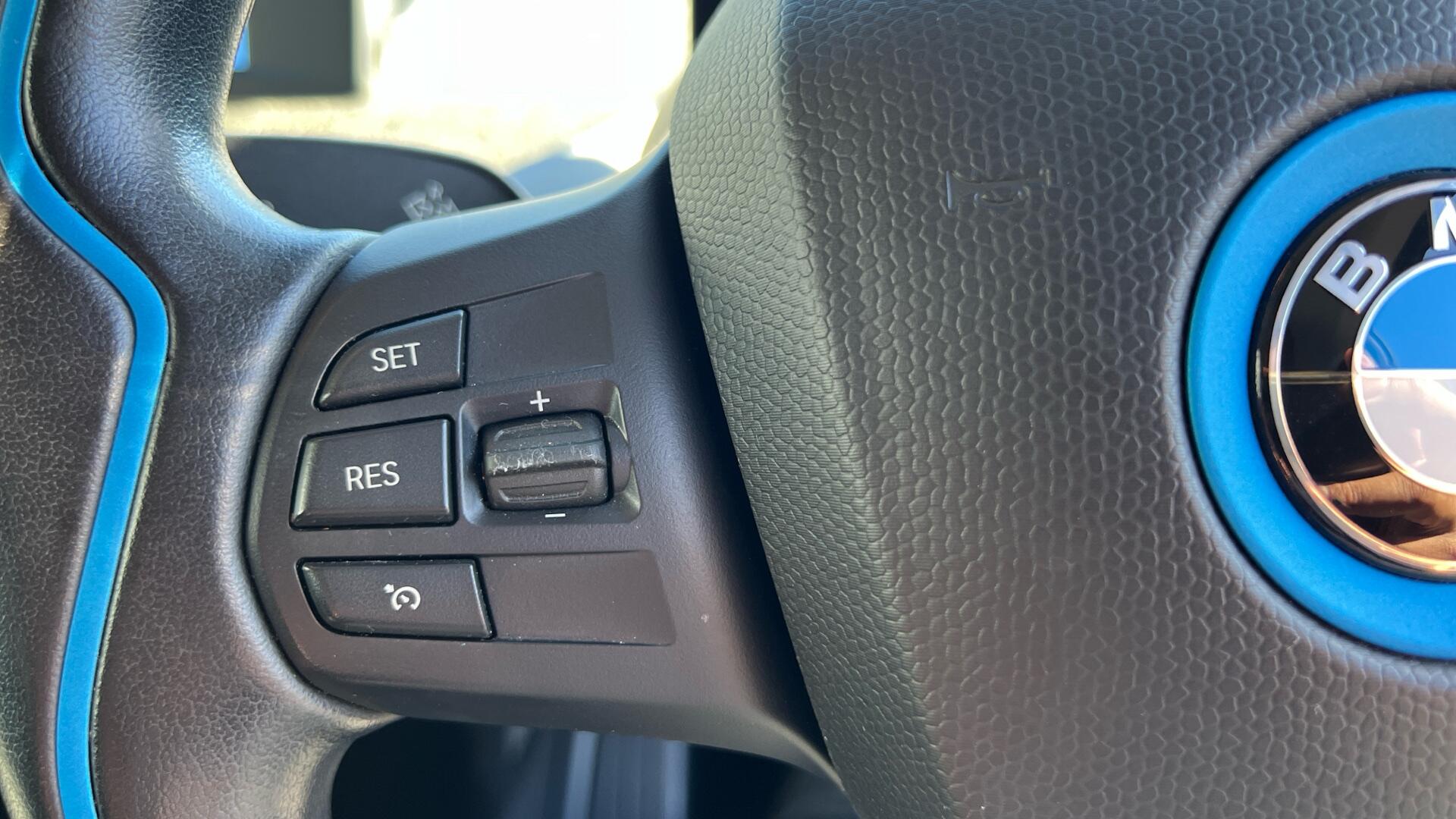 BMW i3 view 17