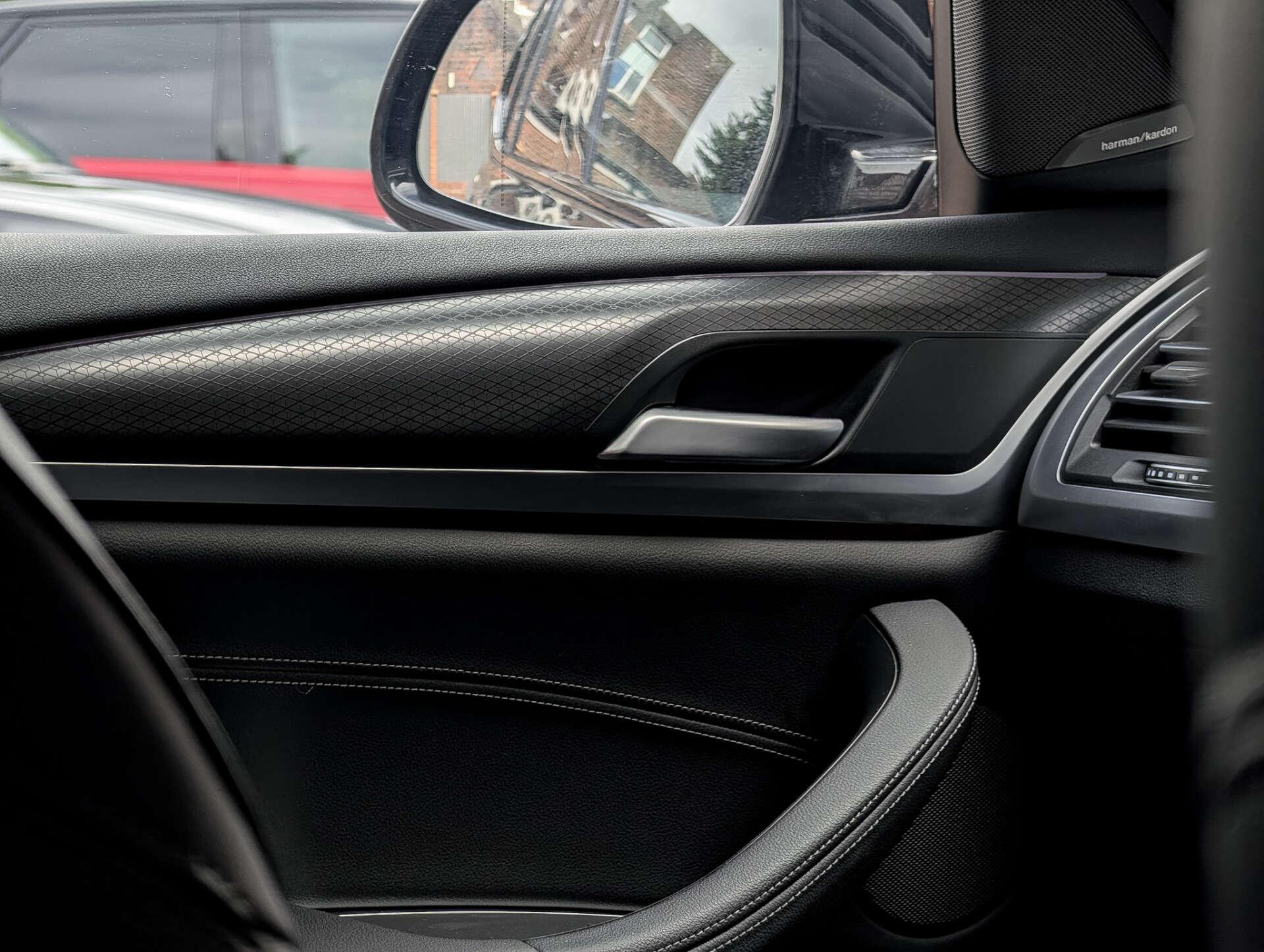 BMW X3 view 41
