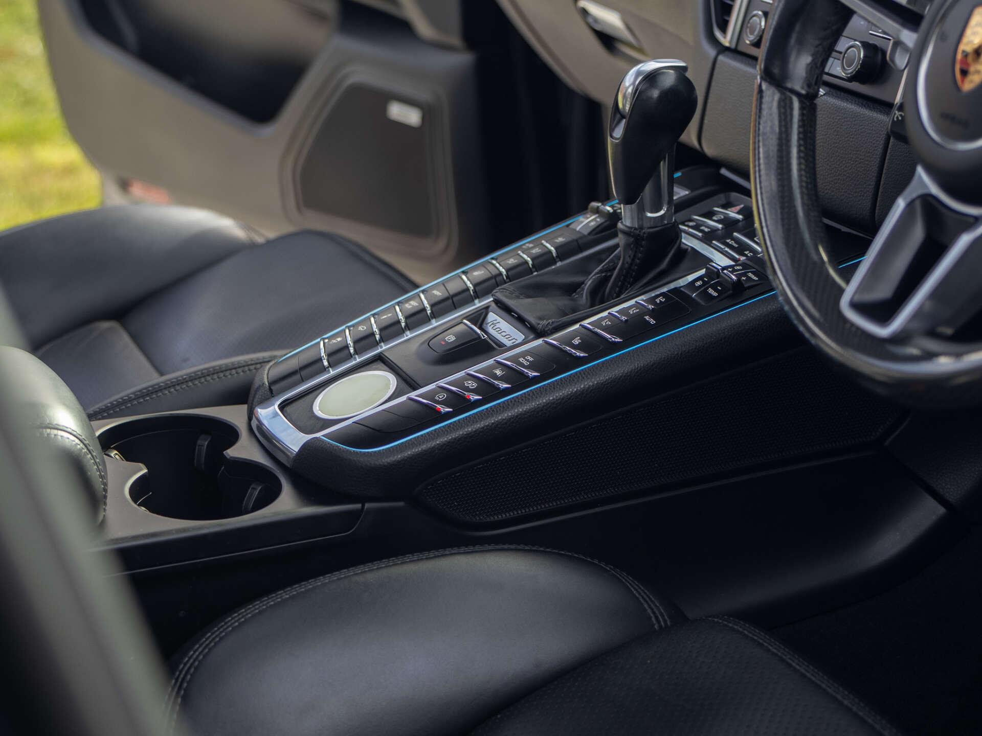 Porsche Macan view 48