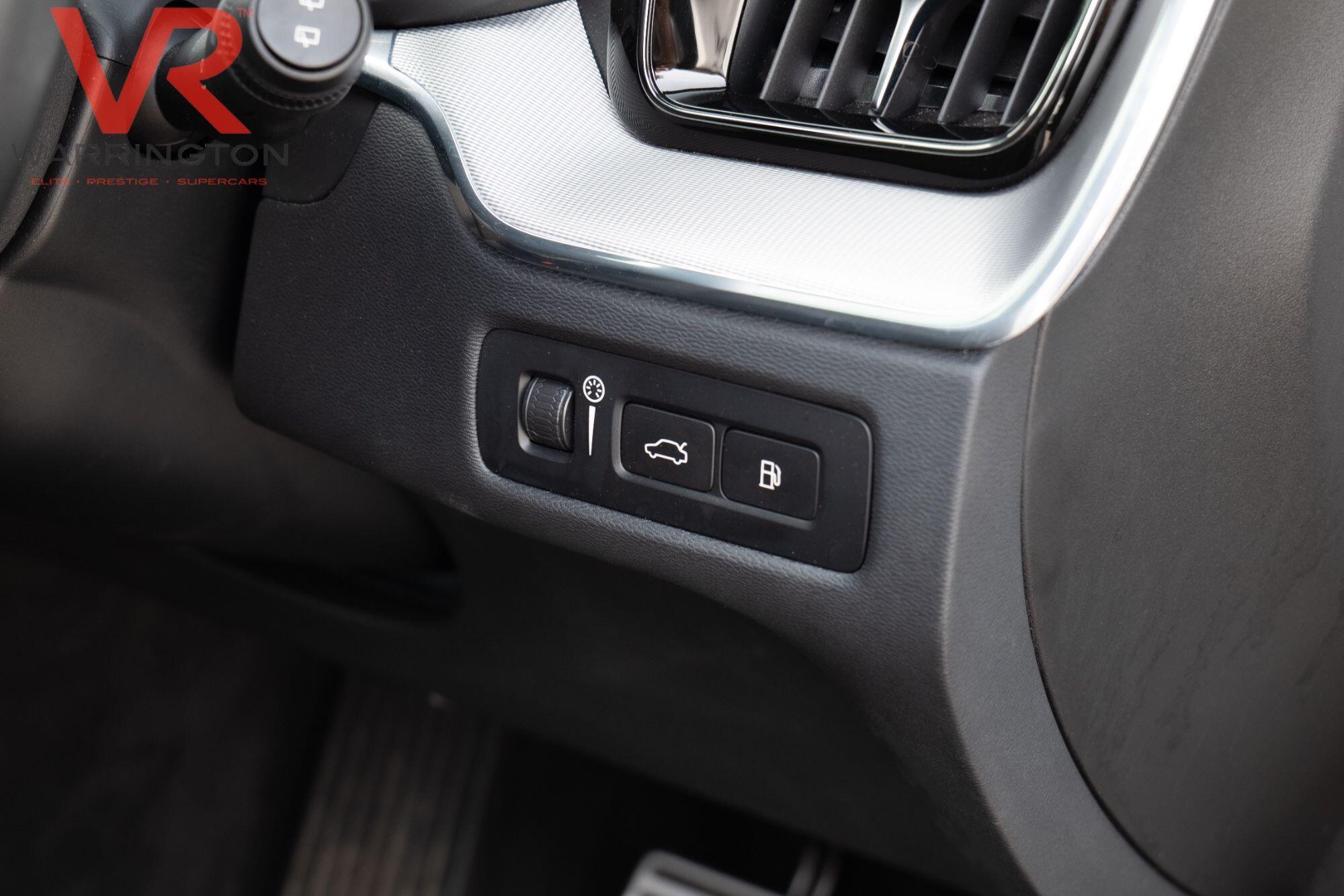 Volvo XC60 view 13