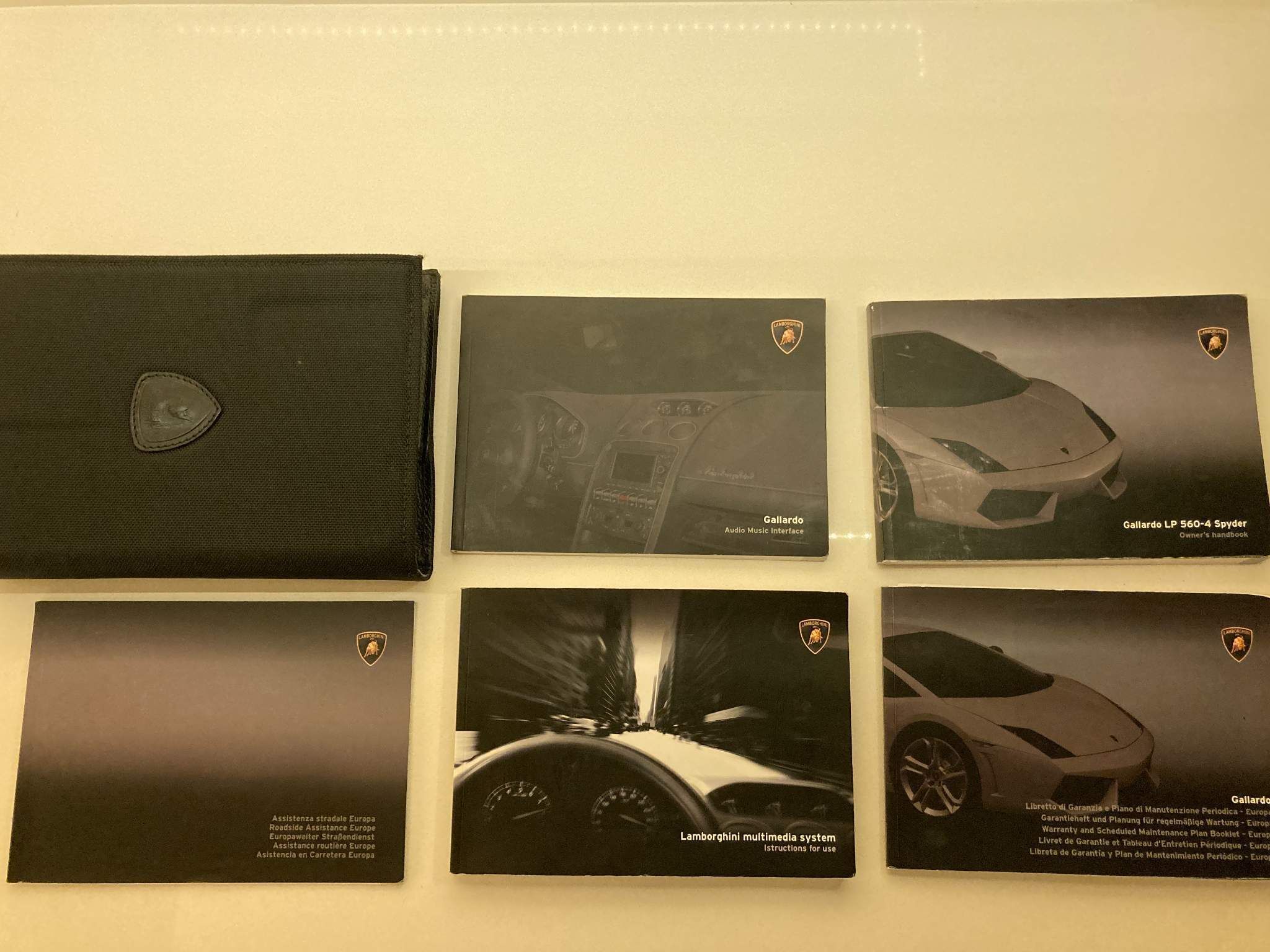 Lamborghini Gallardo view 38