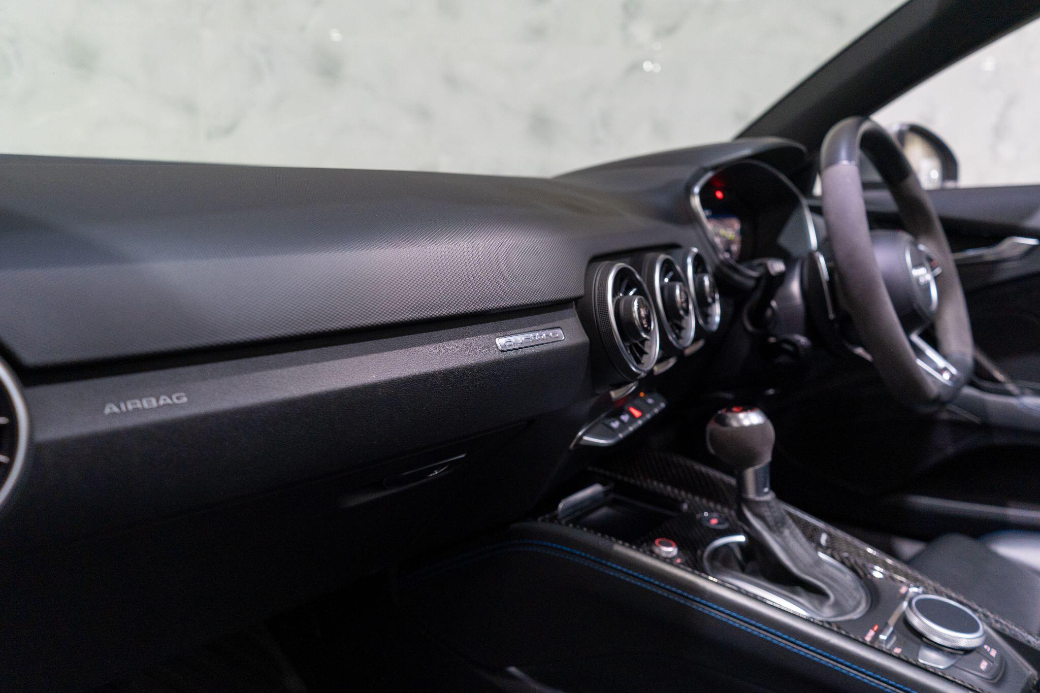 Audi TT RS view 18